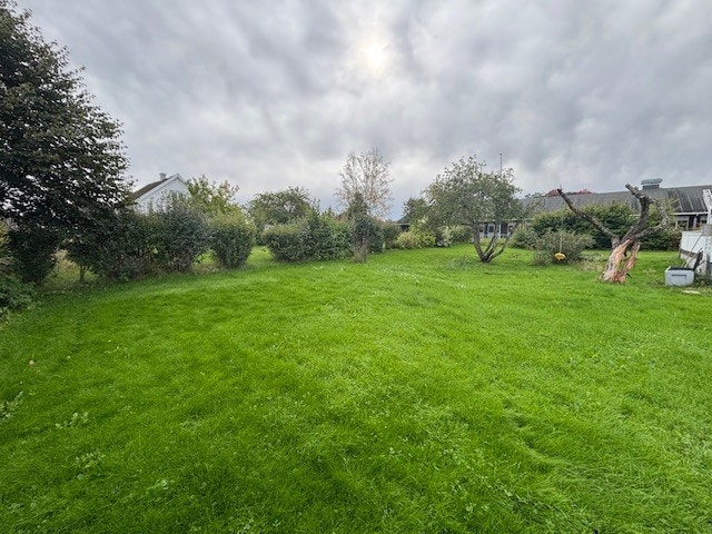 Tomten er godkjent oppført med en tomannsbolig Galleribilde