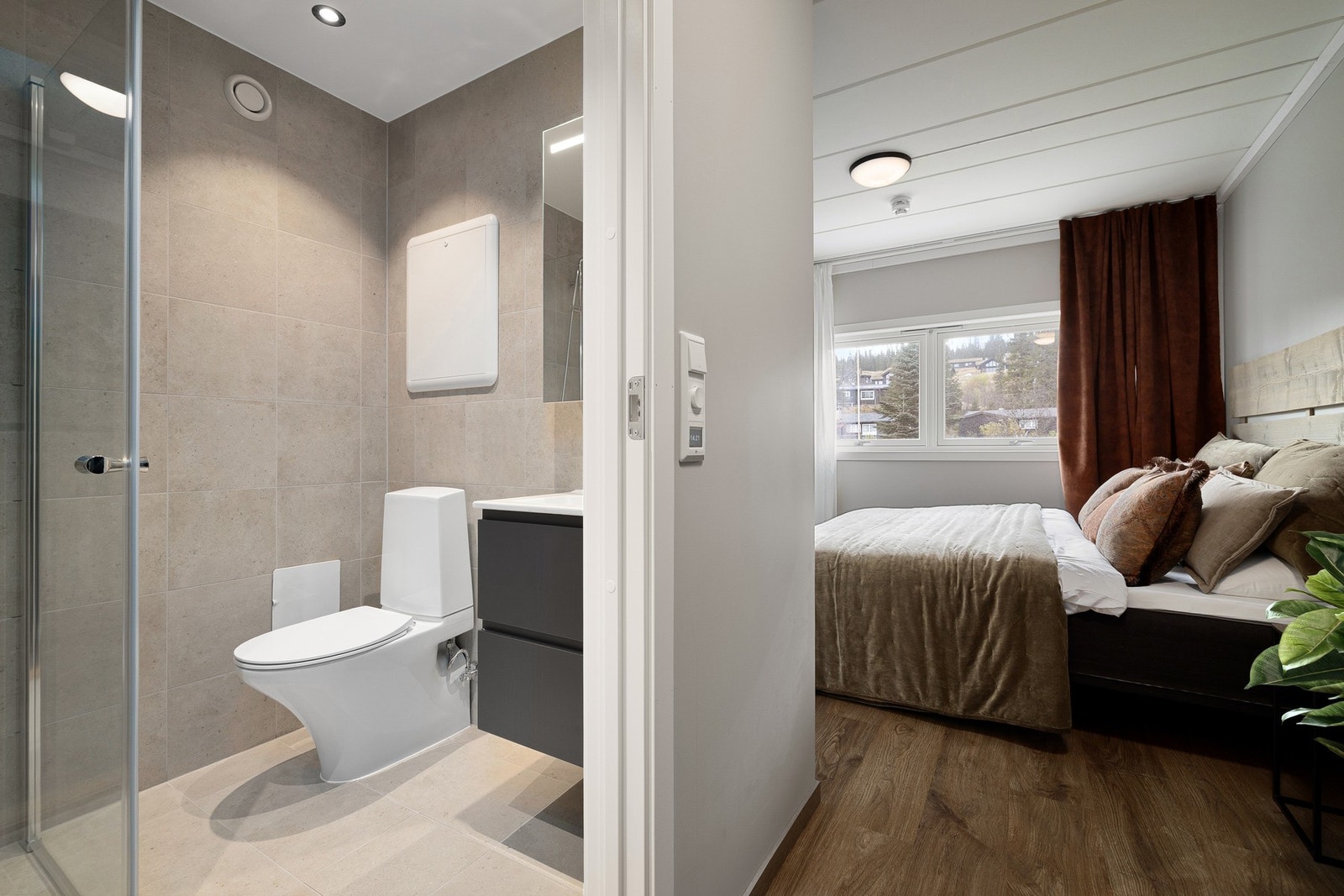 Lyst og elegant bad. Galleribilde