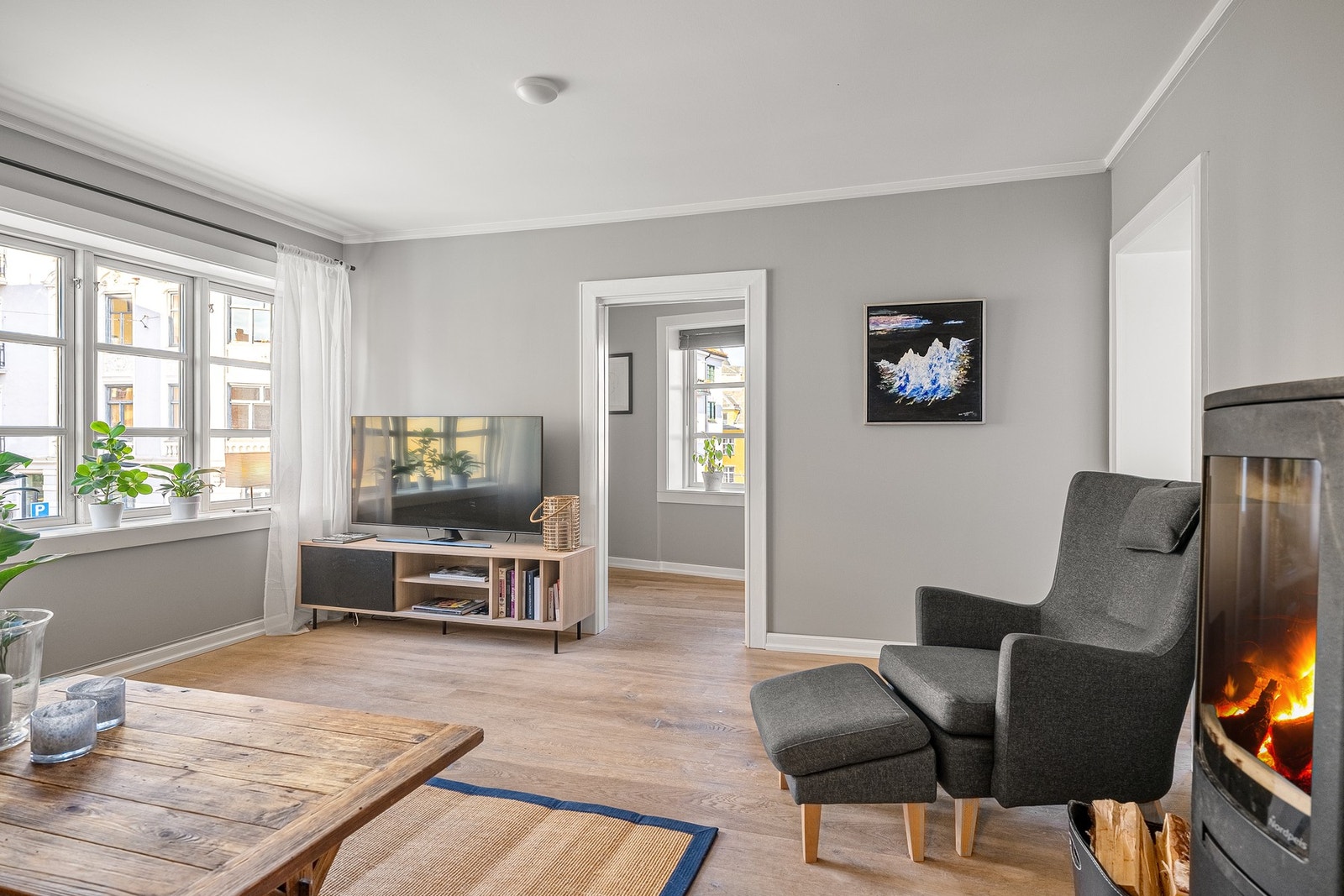 Stuens gode utforming gjør det enkelt å møblere etter eget ønske. Galleribilde