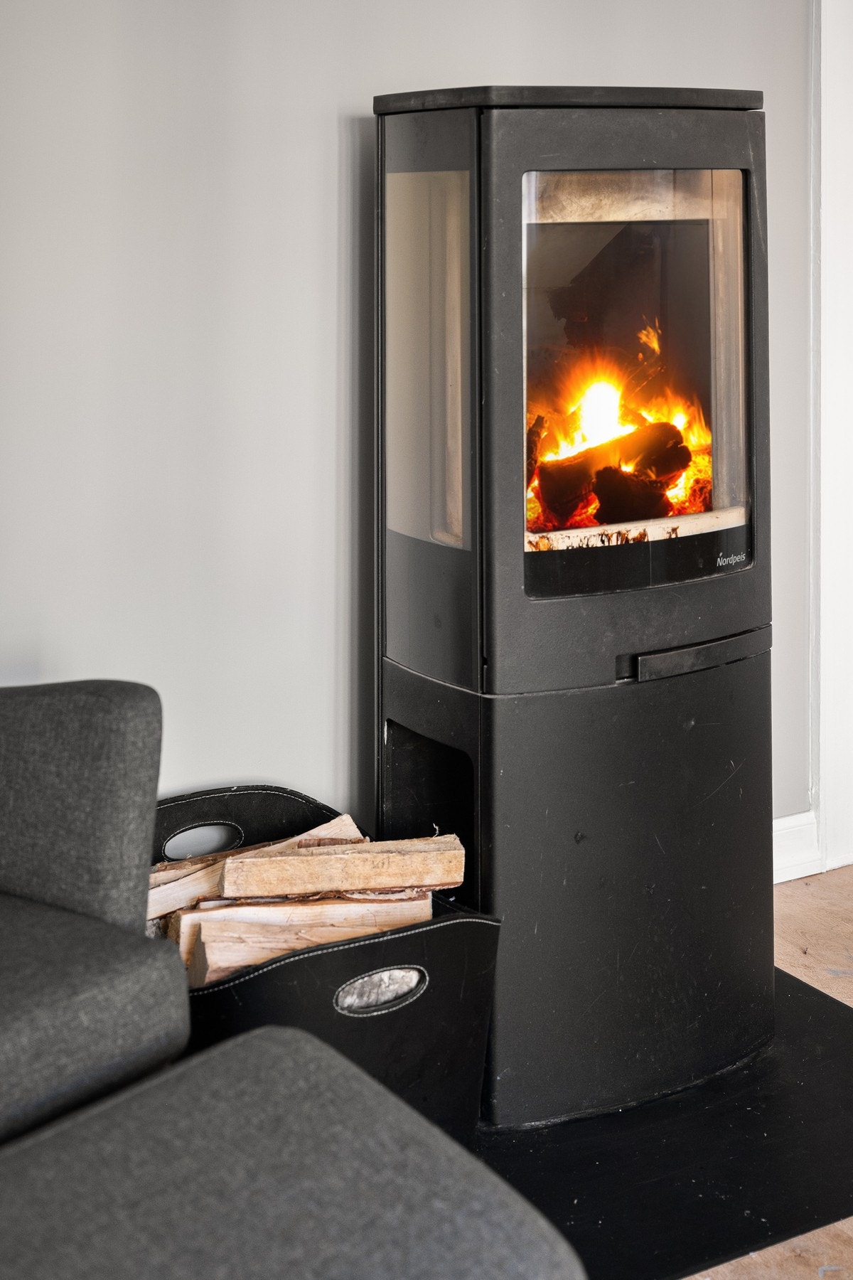 Den lune og behagelige peisen kommer godt med når gradestokken kryper nedover. Galleribilde