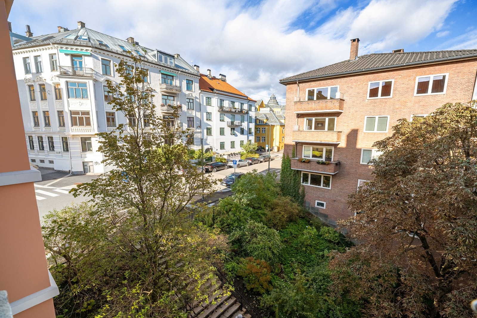 Utsyn fra soveromsvinduet. Galleribilde