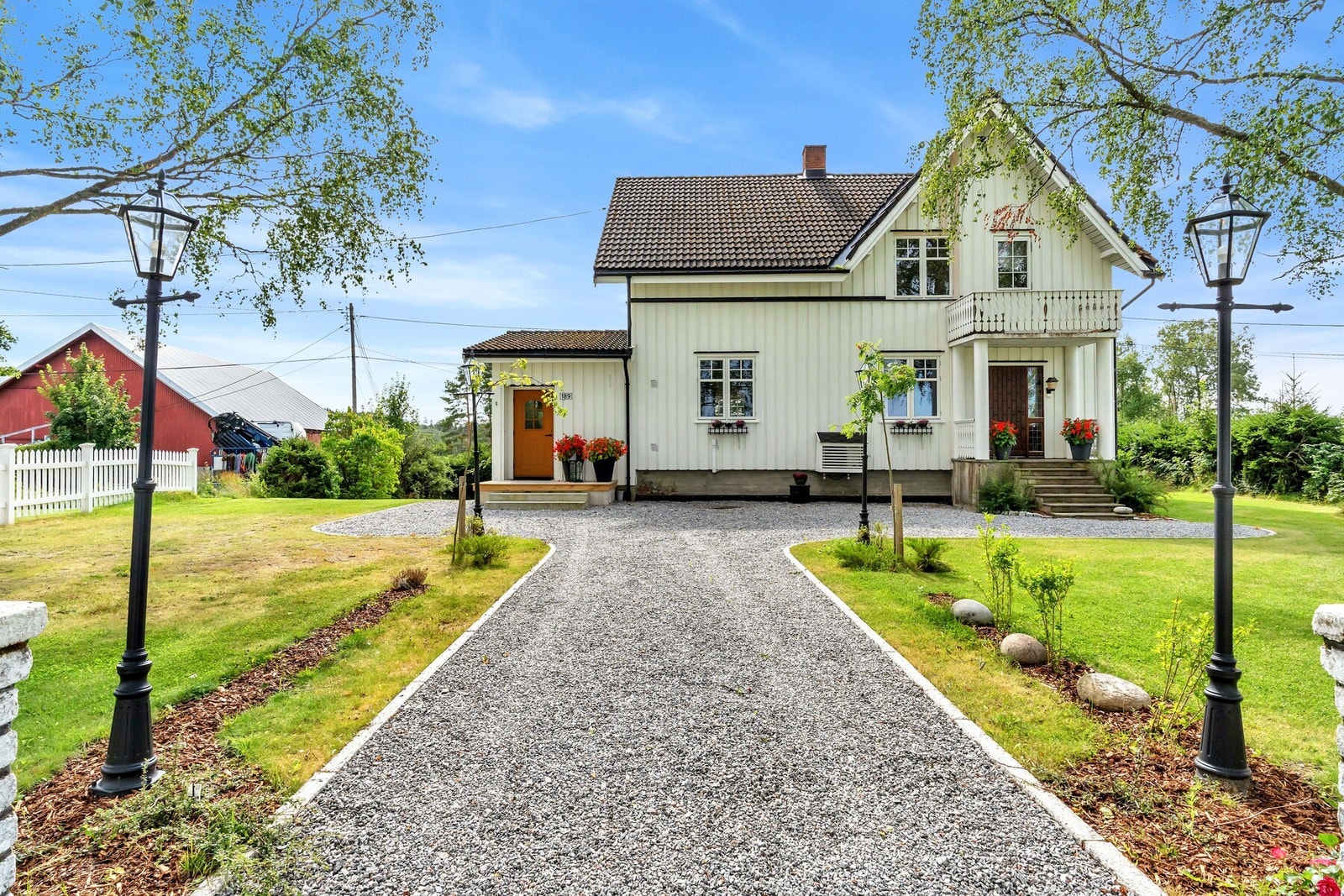 Omgivelsene er landlige og fredfulle, med flotte turmuligheter i skog og mark. Galleribilde