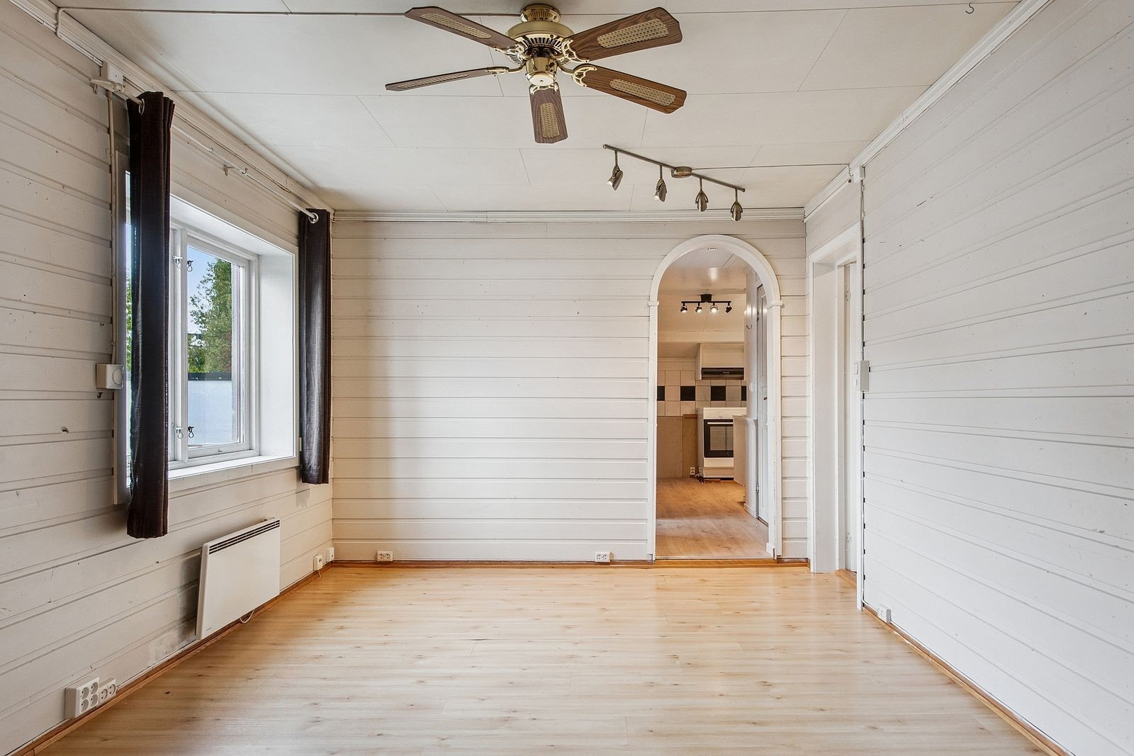 Velkommen til Brugata 56 - en sentrumsnær 2-roms med parkeringsplass ved Briskeby stadion. Galleribilde