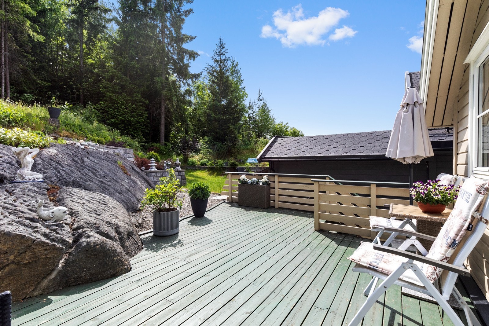 Terrassen er romslig. Galleribilde