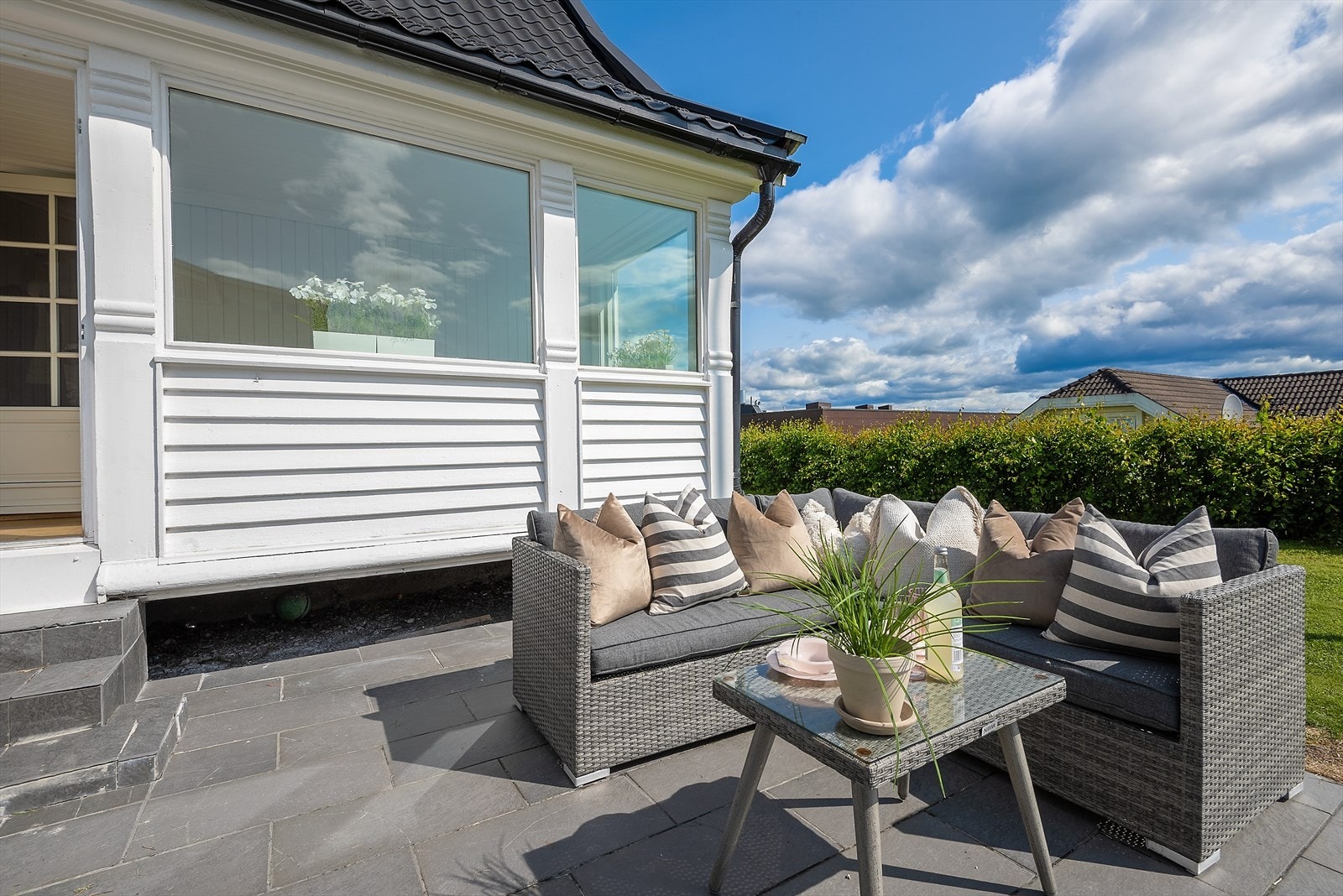 Avslappende og koselig i sola. Galleribilde