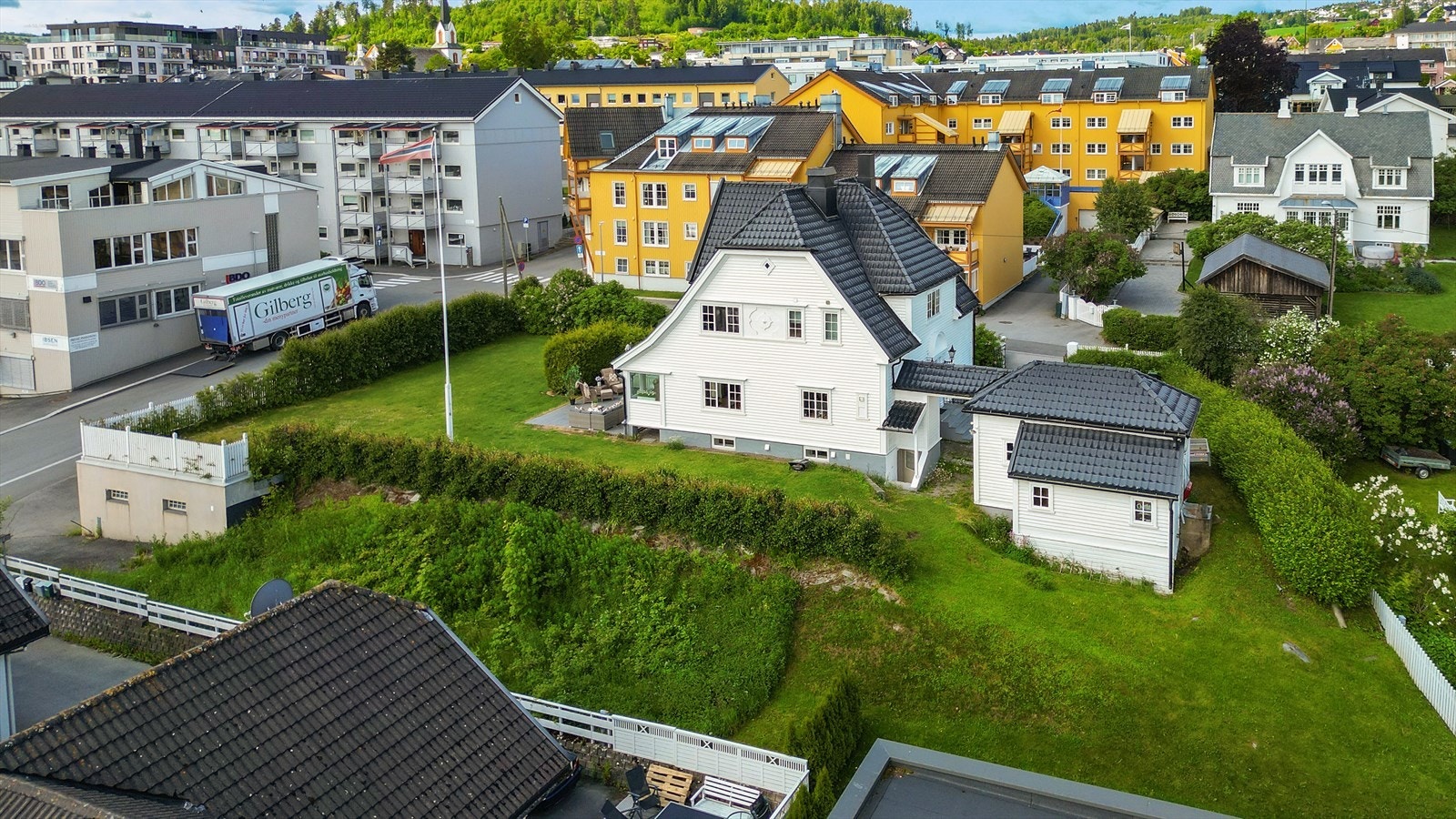 Meget sentrumsnært med gangavstand til alle fasiliteter. Galleribilde