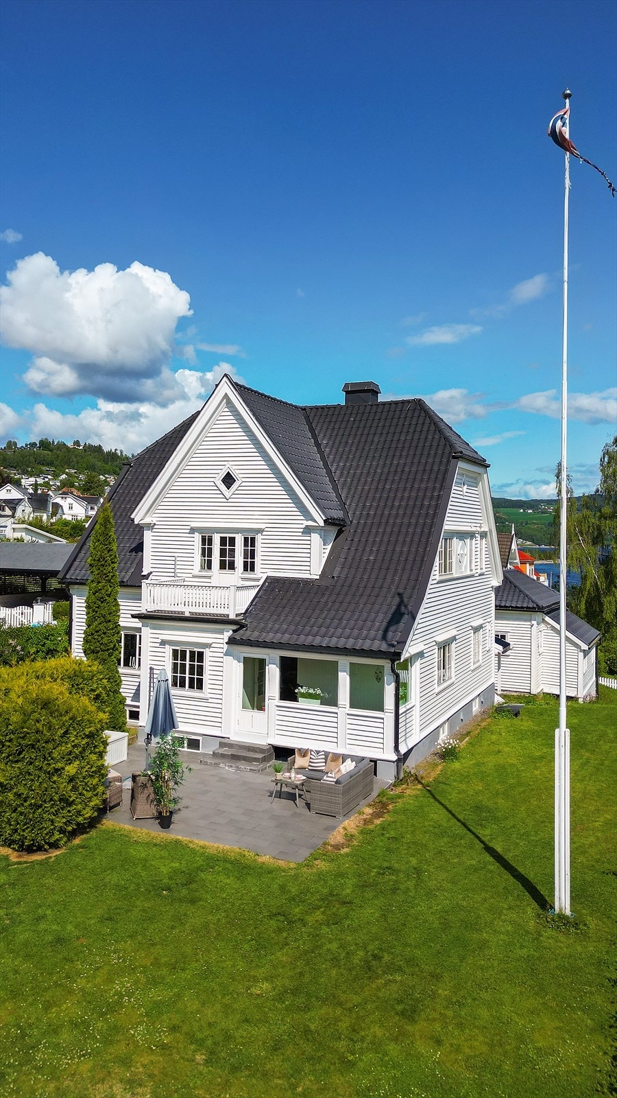 Flaggstang med vimpel. Galleribilde