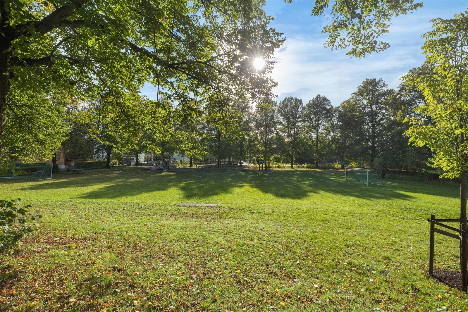Leiligheten ligger i det velholdte Nygård Borettslag, med Blåsbortparken som nærmeste nabo. Galleribilde