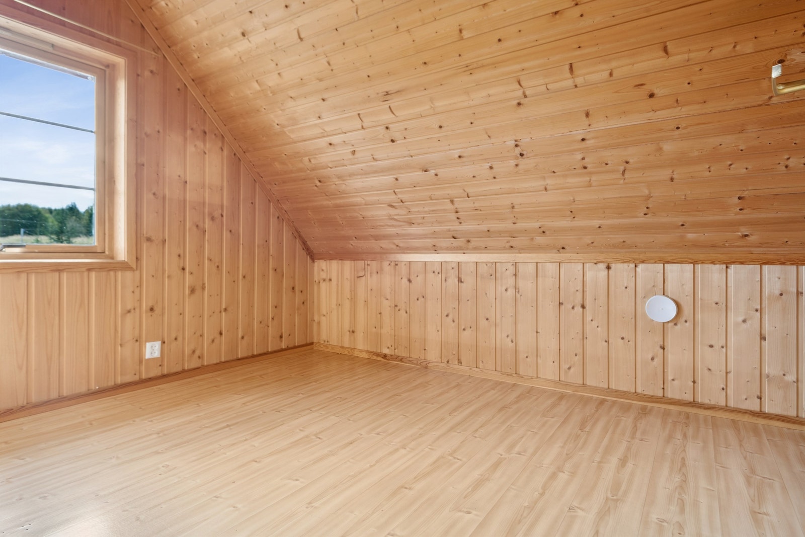 Et av rommene egner seg godt som barnerom, gjesterom eller kontor. Galleribilde