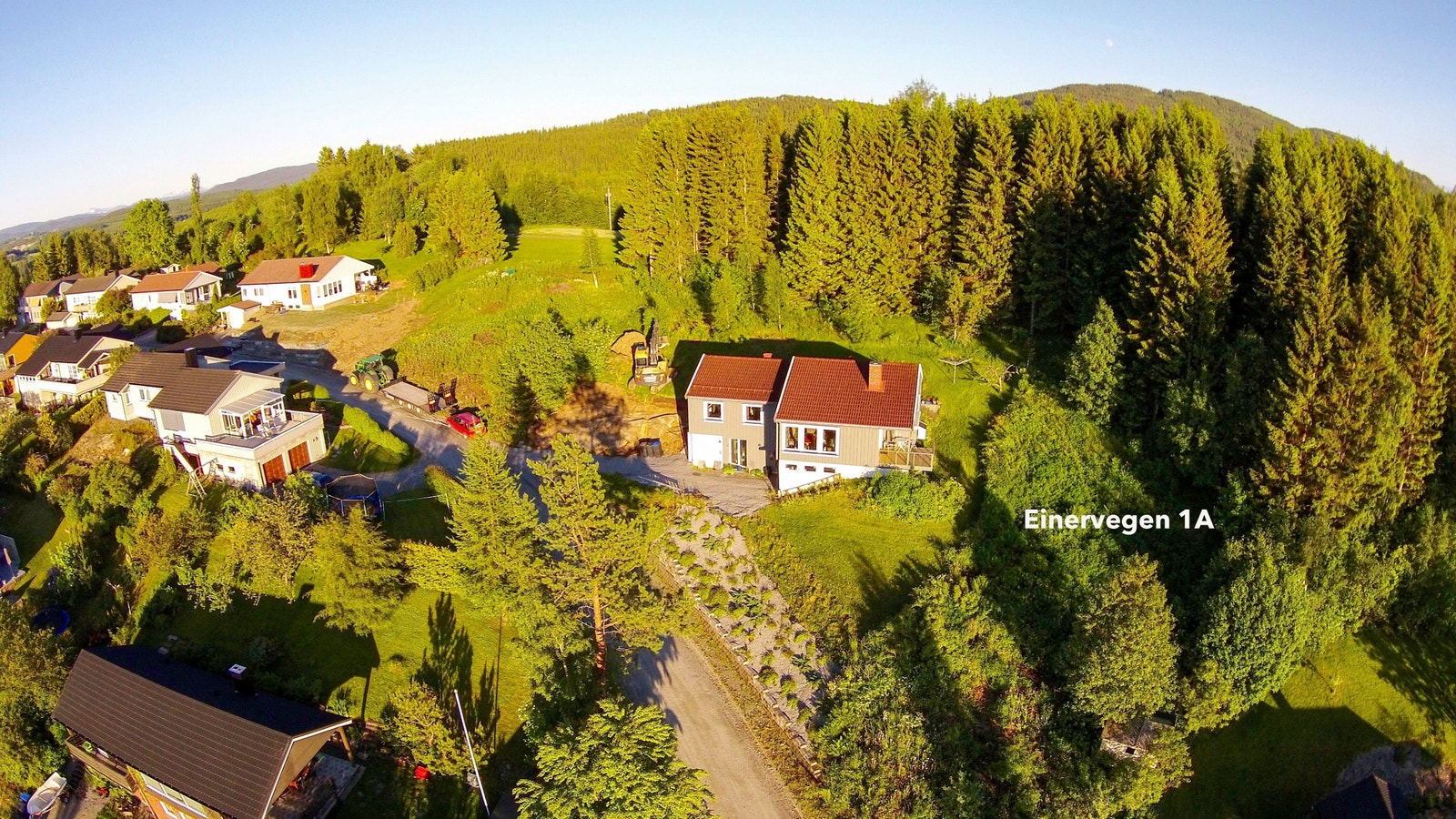 Ta kontakt med Rune Norum, tlf. 91003030 om du har spørsmål eller ønsker å by på eiendommen Galleribilde