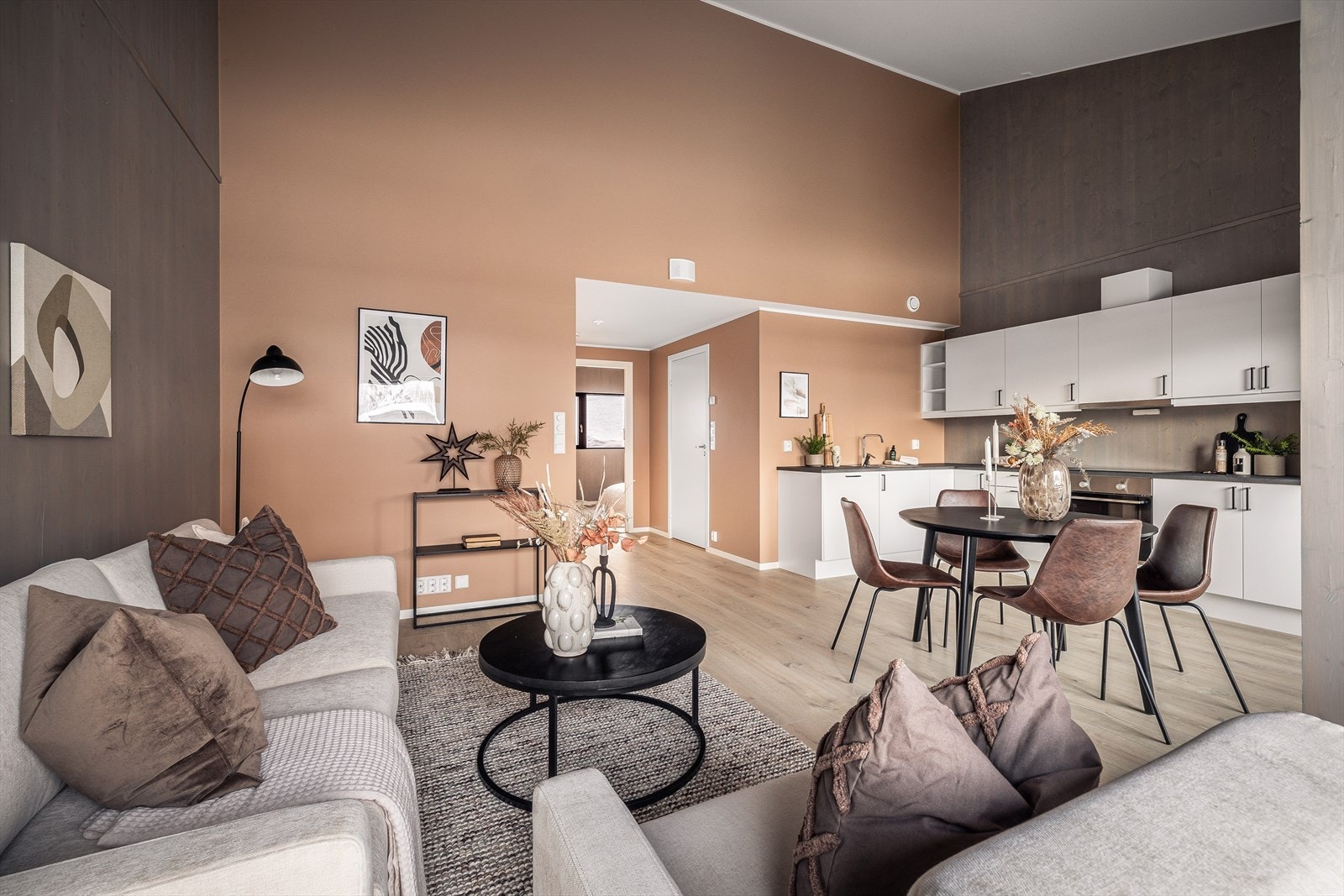 Vannbåren varme i gulv via NIBE-anlegg Galleribilde