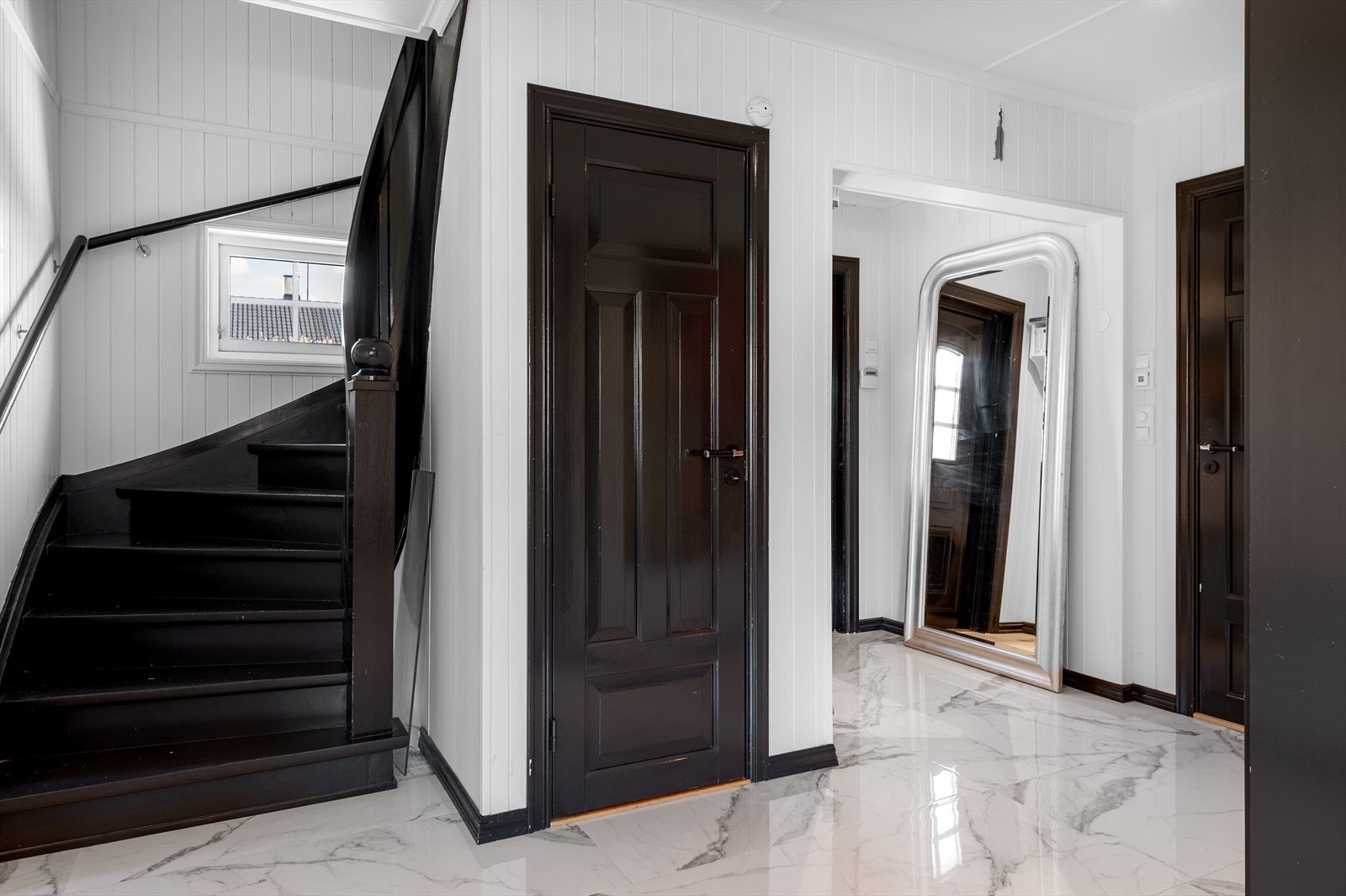 Trapp opp til andre etasje. Galleribilde