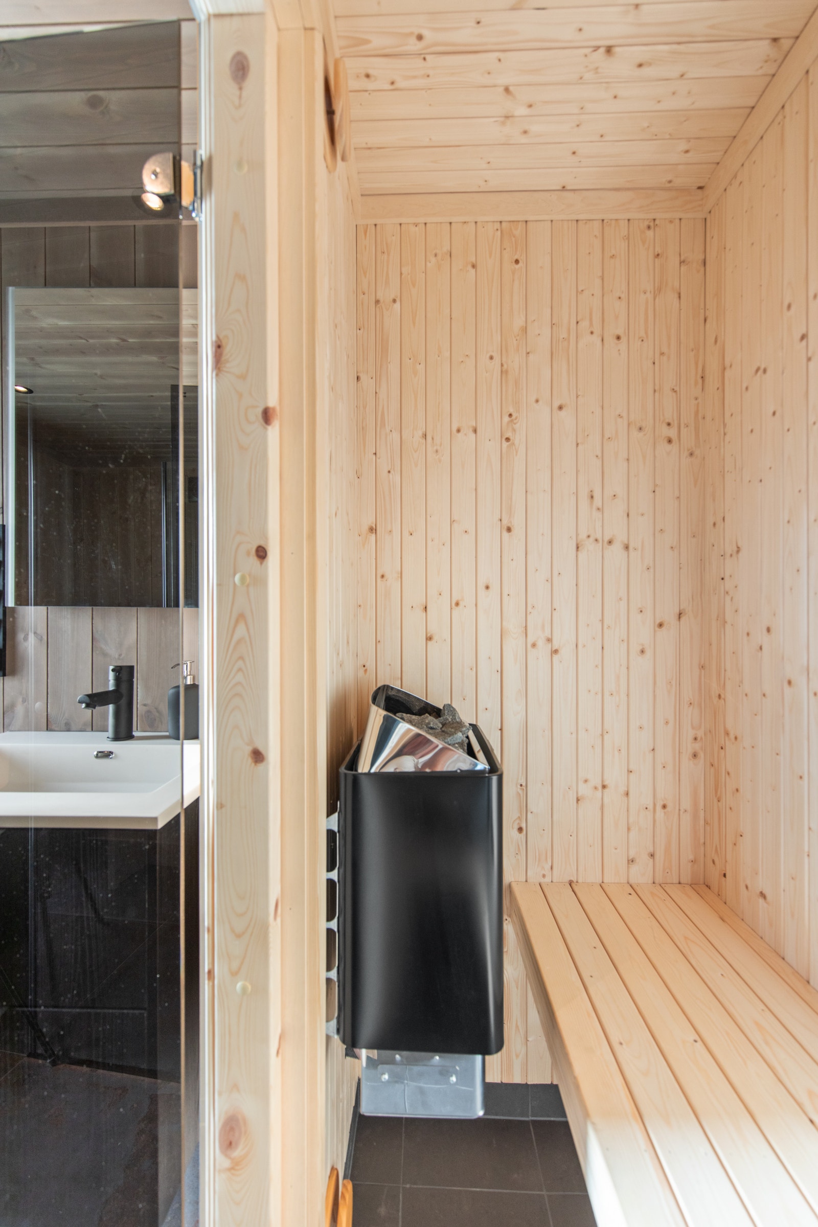 Hytta har en deilig badstue. Perfekt som avslutning på ekstra friske fjellturer. Galleribilde