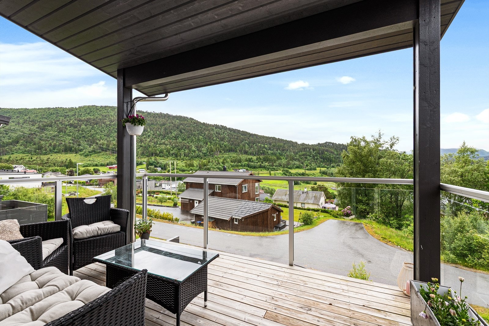 Flott utsikt over nærområdet. Galleribilde