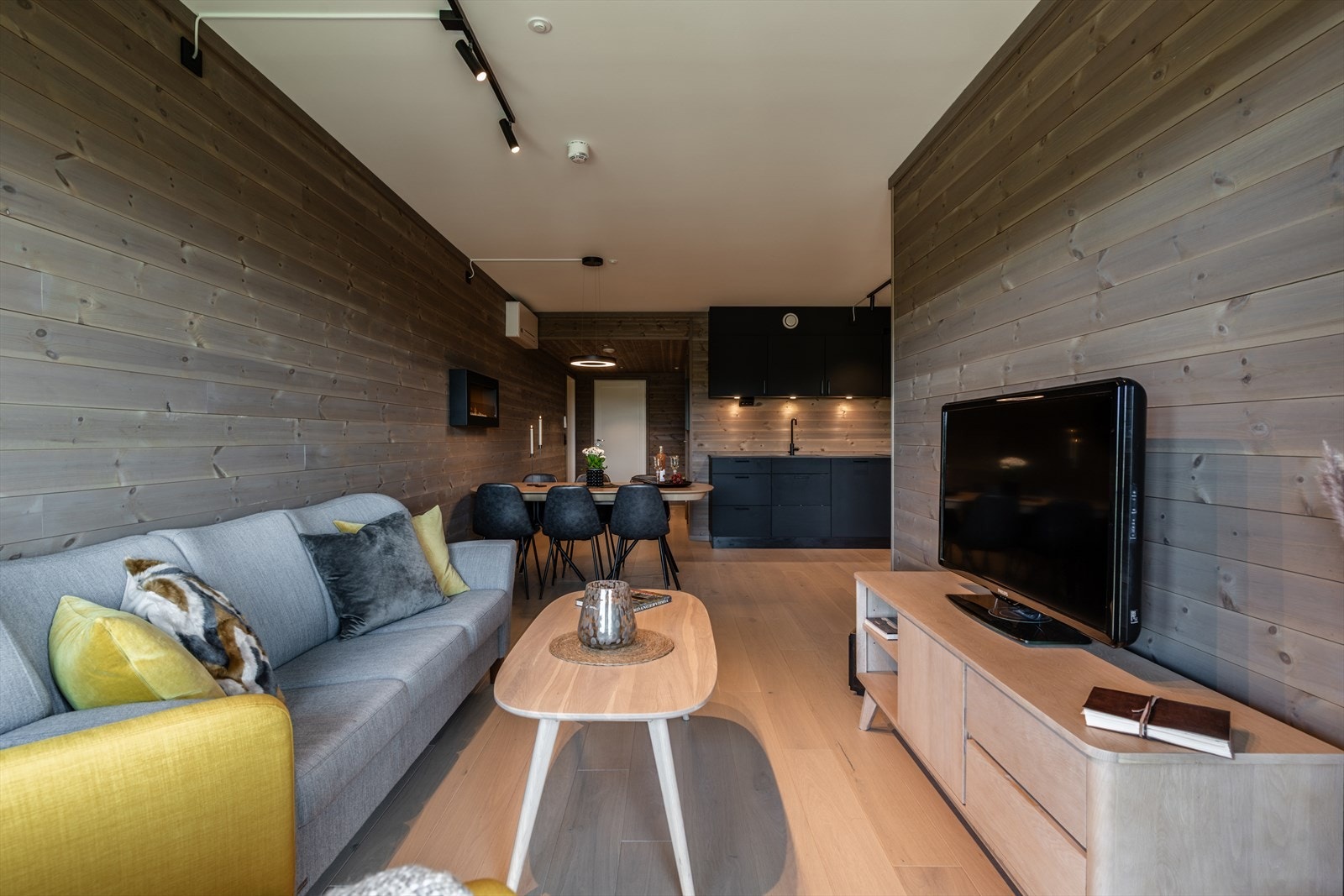 Åpen og sosial stue-/kjøkkenløsning. Galleribilde