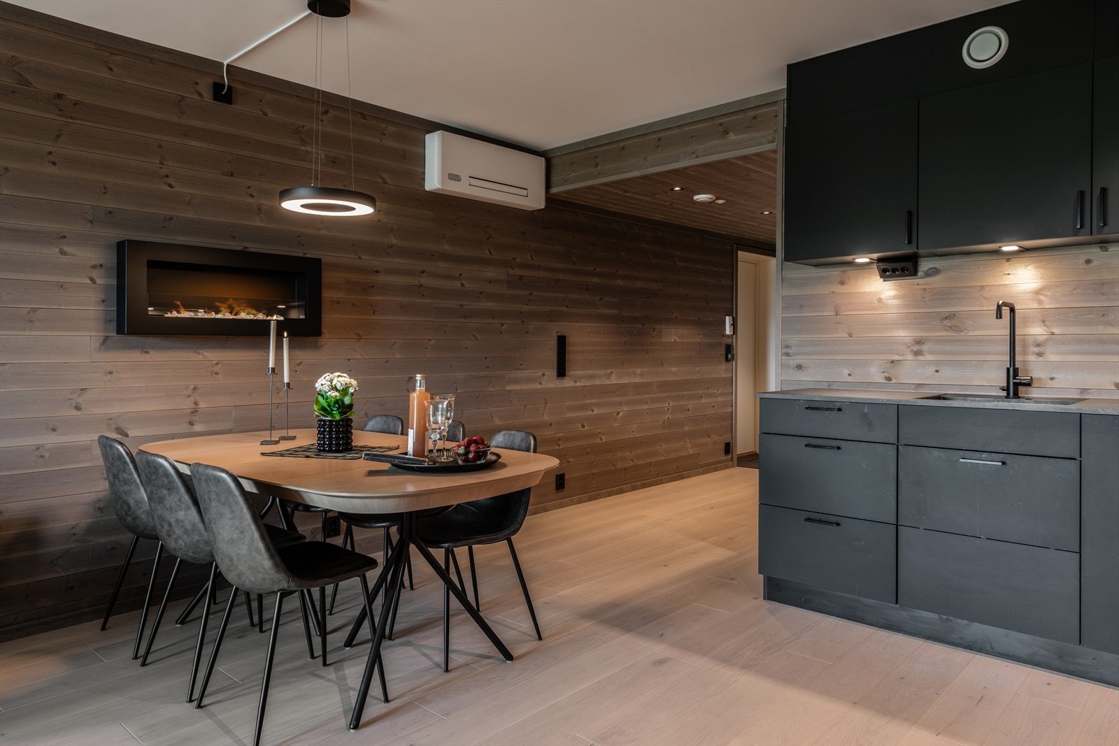 Biopeis for ekstra stemning Galleribilde