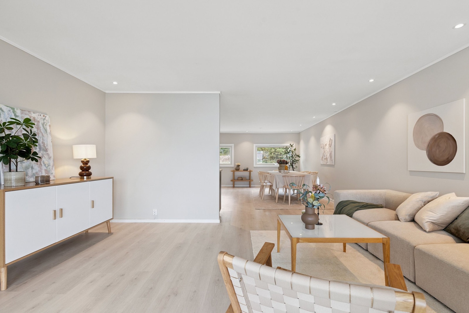 Stue mot spisestue Galleribilde