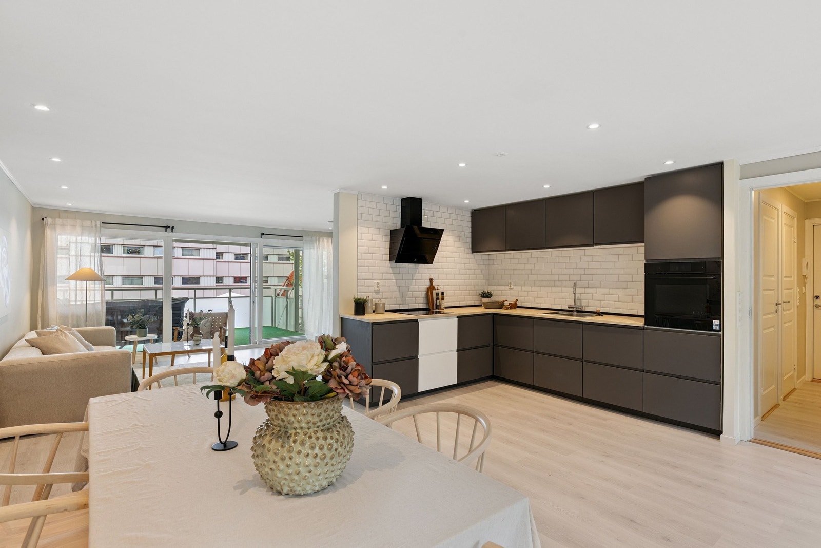 Spisestue/kjøkken Galleribilde