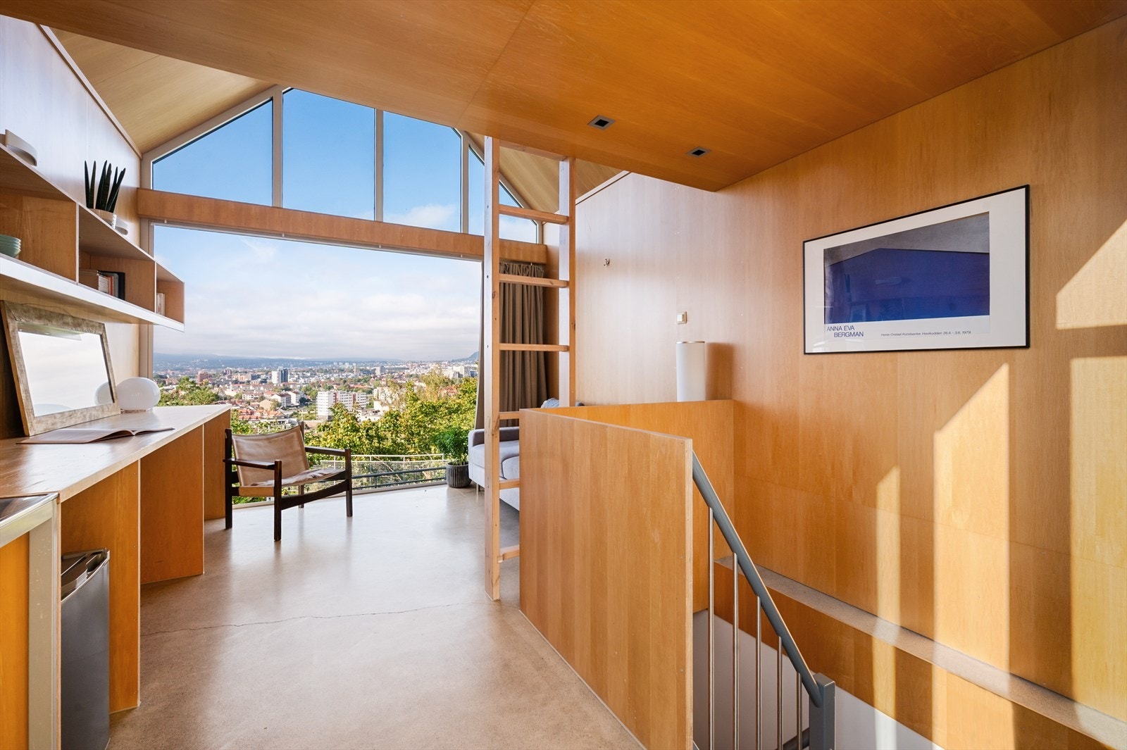 Bruksmulighetene annekset gir er mange, bl.a. hjemmekontor, utleie eller som et eget sted for barna. Galleribilde