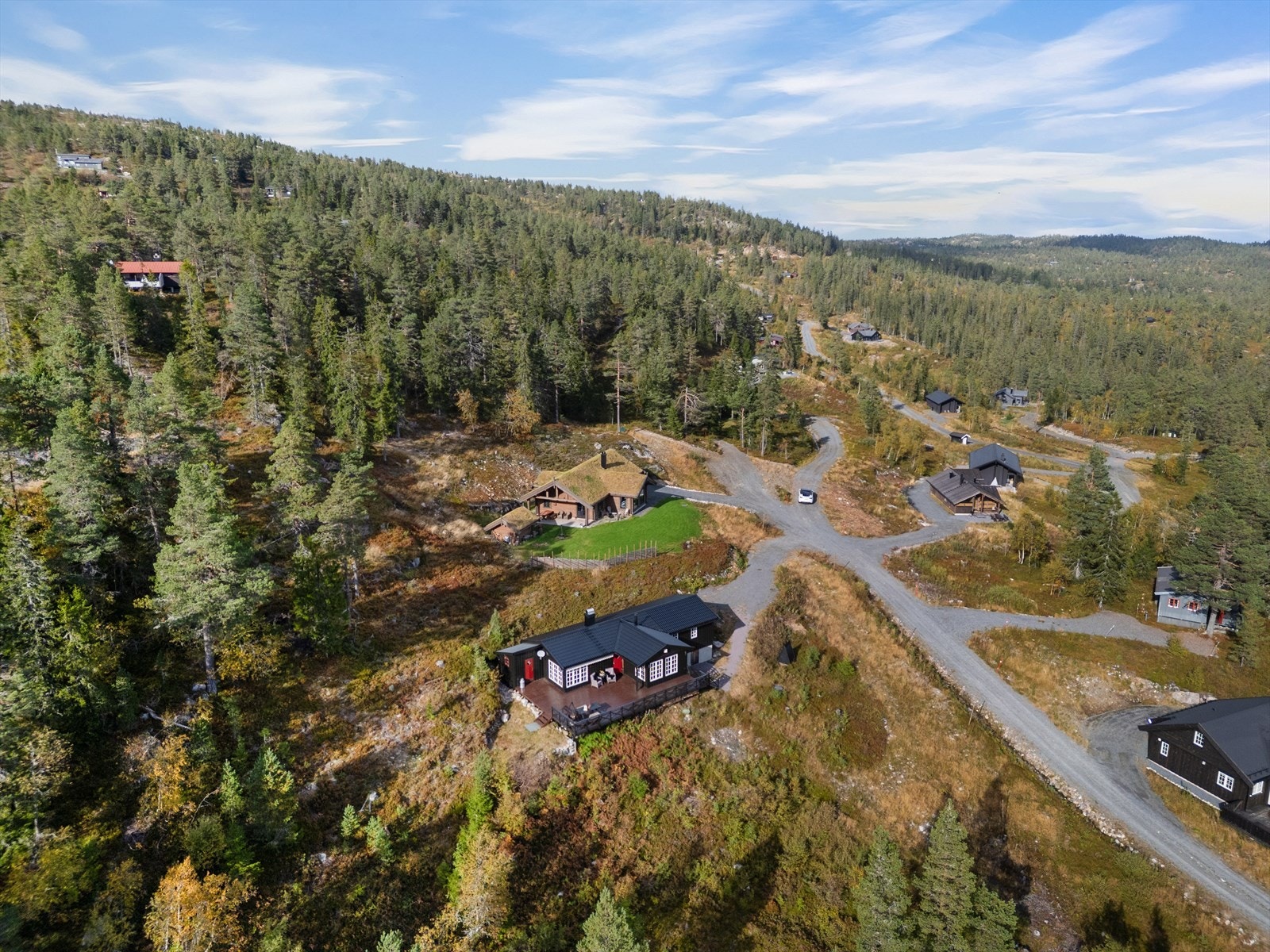 Festet naturtomt med sydøstvendt beliggenhet i lett skrånende terreng. Galleribilde