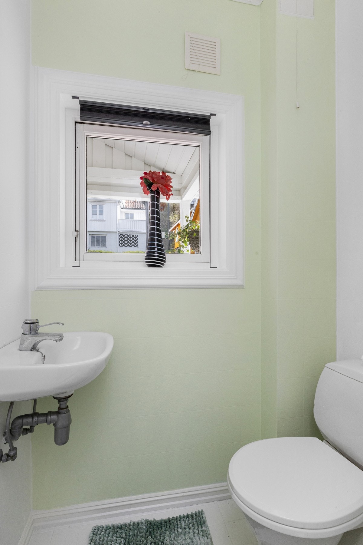 WC 1. etasje. Galleribilde