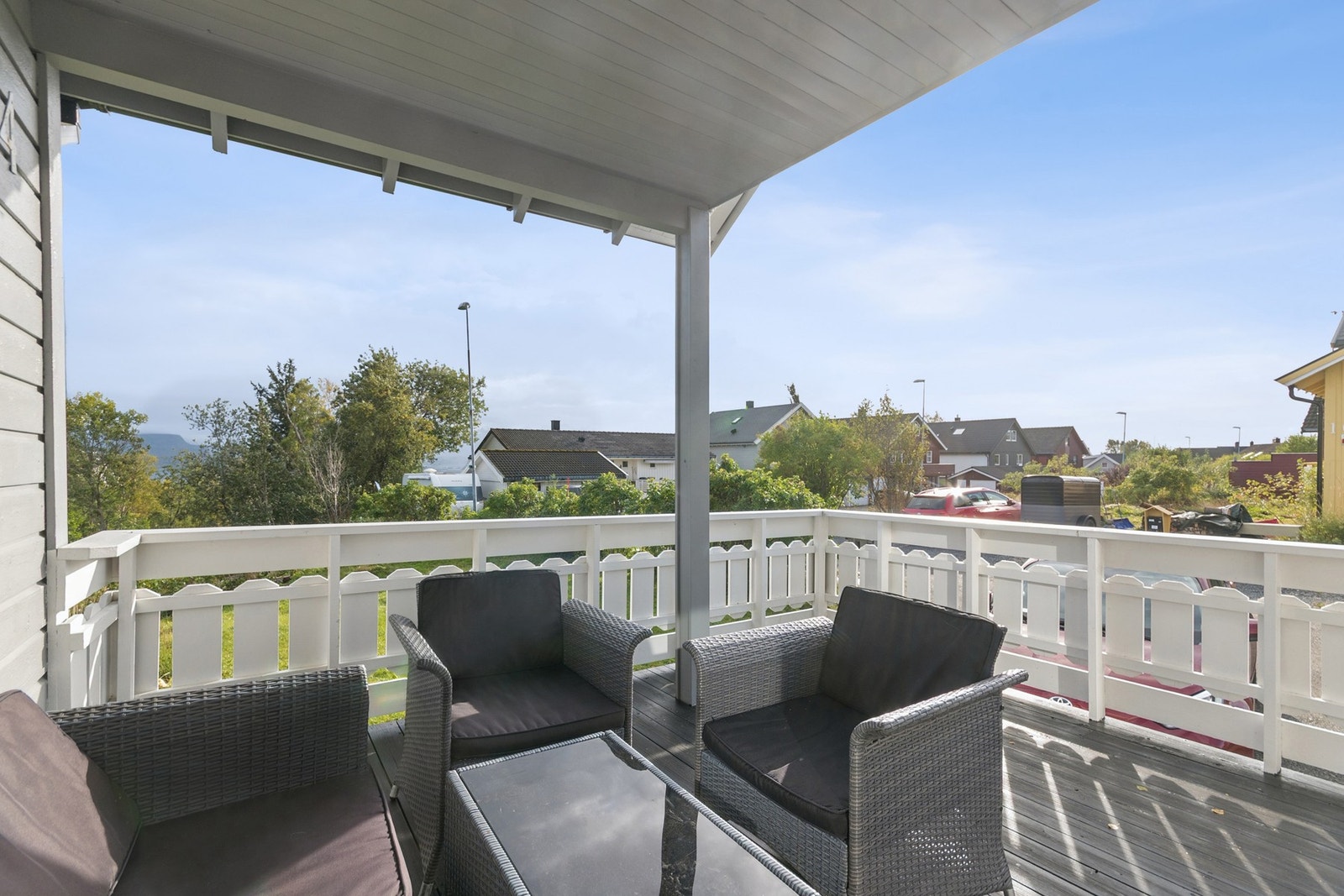 Fra stuen er det utgang til en sørvestvendt balkong. Galleribilde