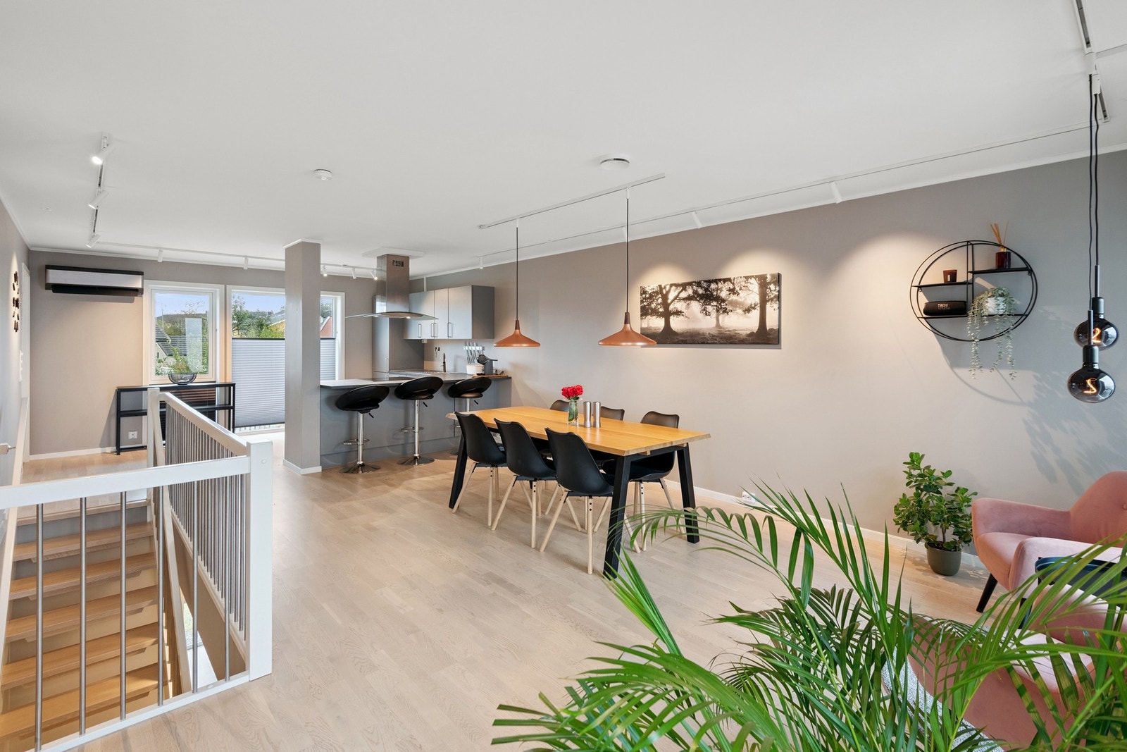 Boligen varmes opp med varmepumpe og elektrisitet. Galleribilde