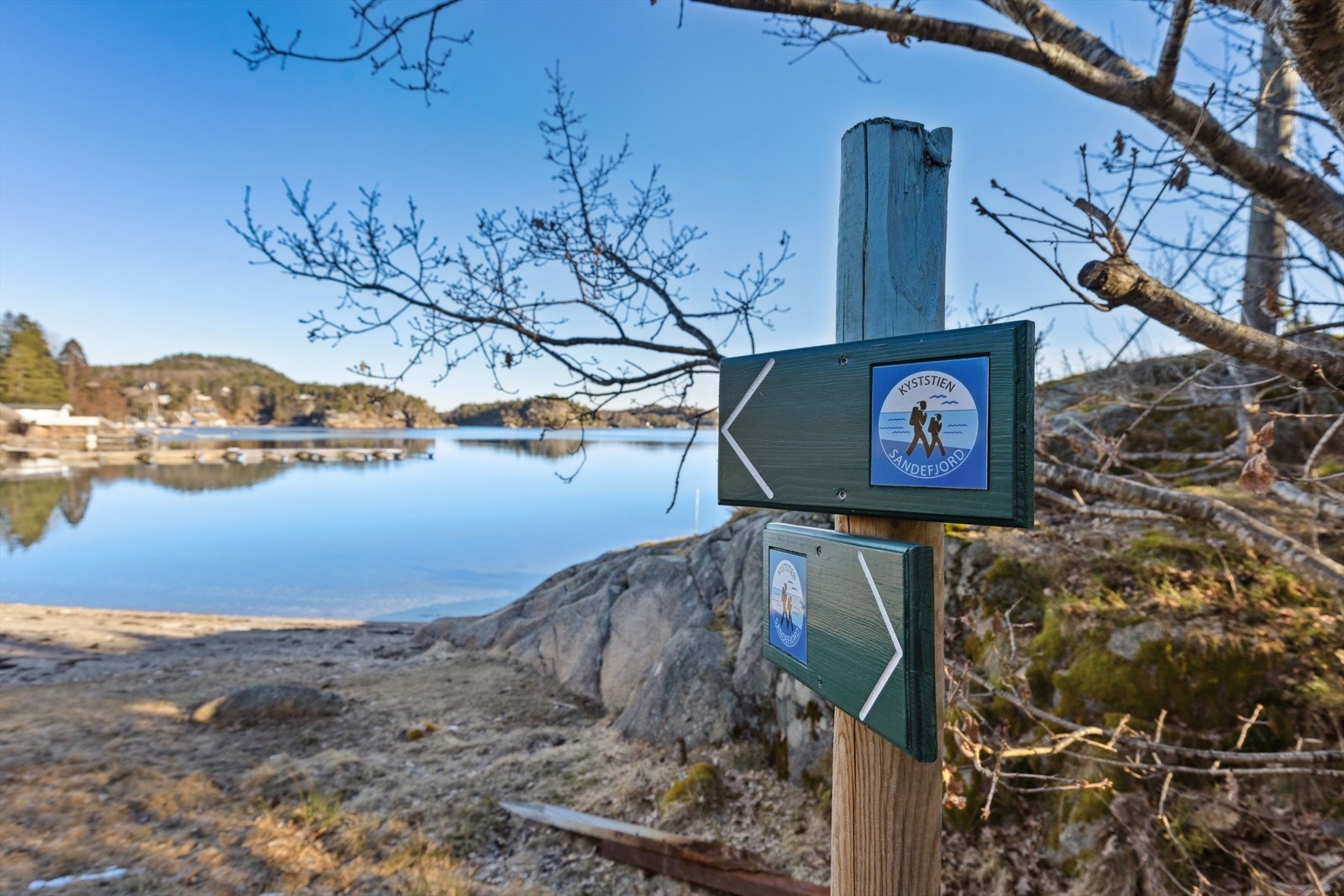 Kyststi og flotte turområder i nærmiljøet. Galleribilde