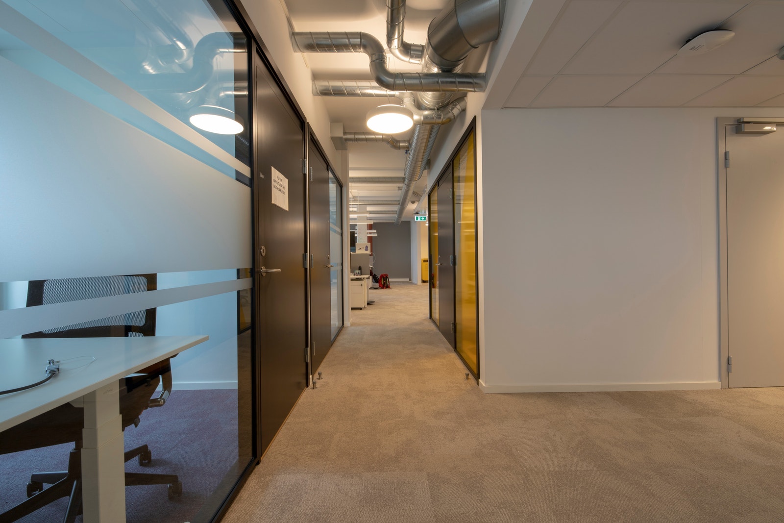 Bilder fra 2. etg - Oppusset lokale for leietaker. Galleribilde