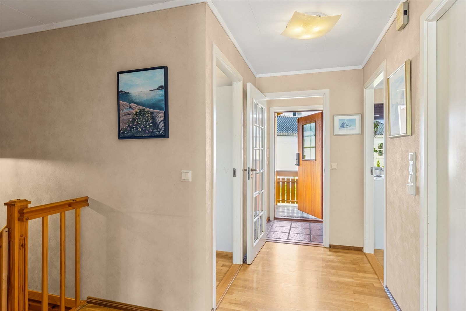 Vindfang og mellomgang. Galleribilde