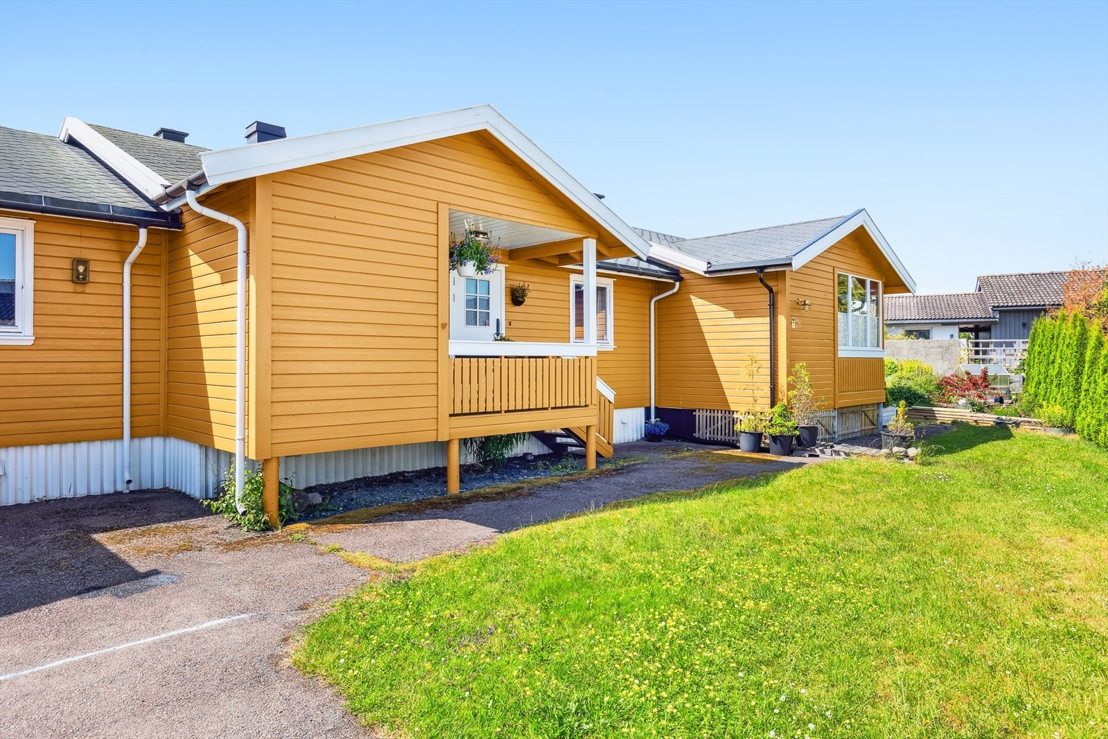 Morgensol på denne siden av boligen. Galleribilde