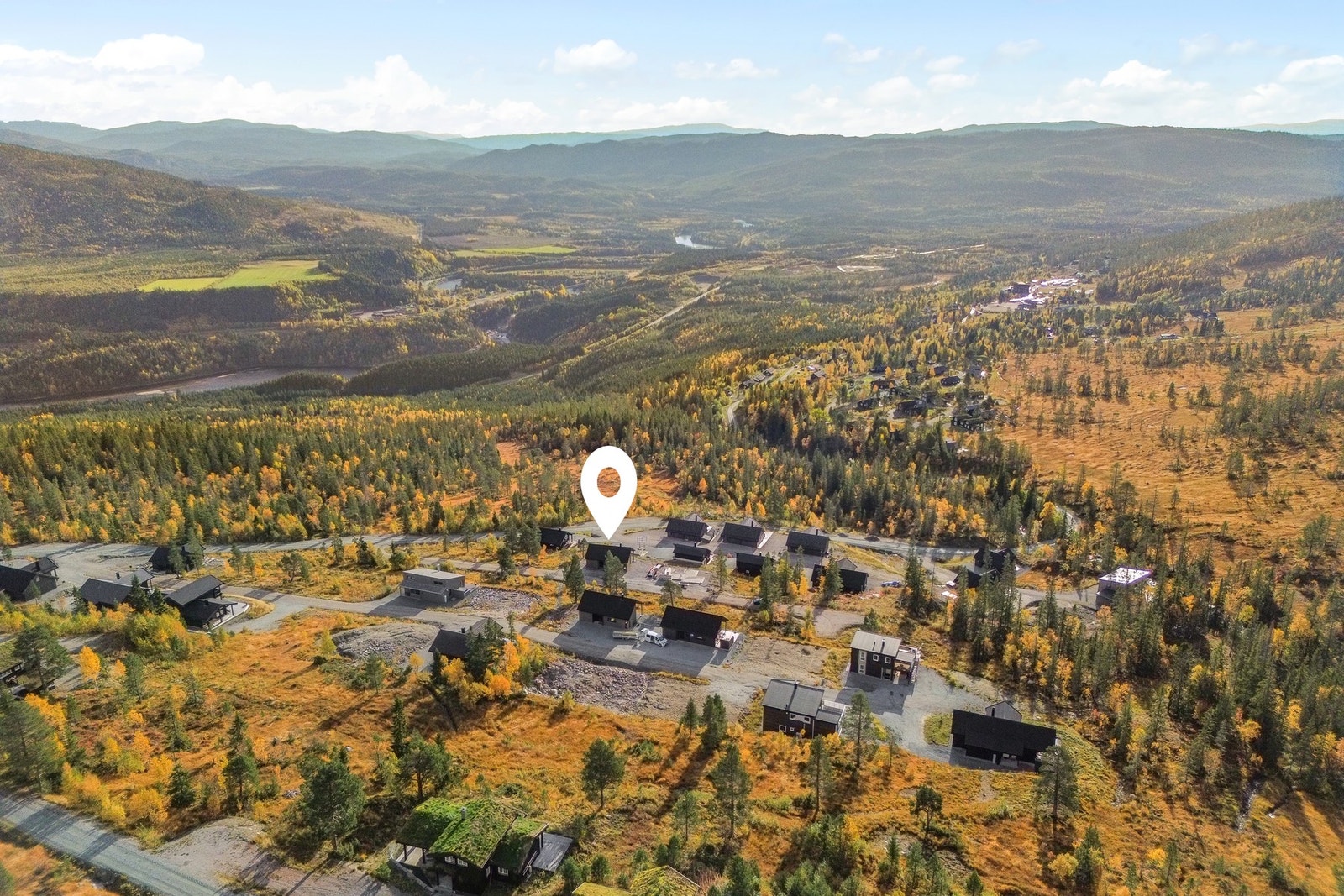 Helårs tur- og friluftsområder med stier, skiløyper og variert landskap Galleribilde