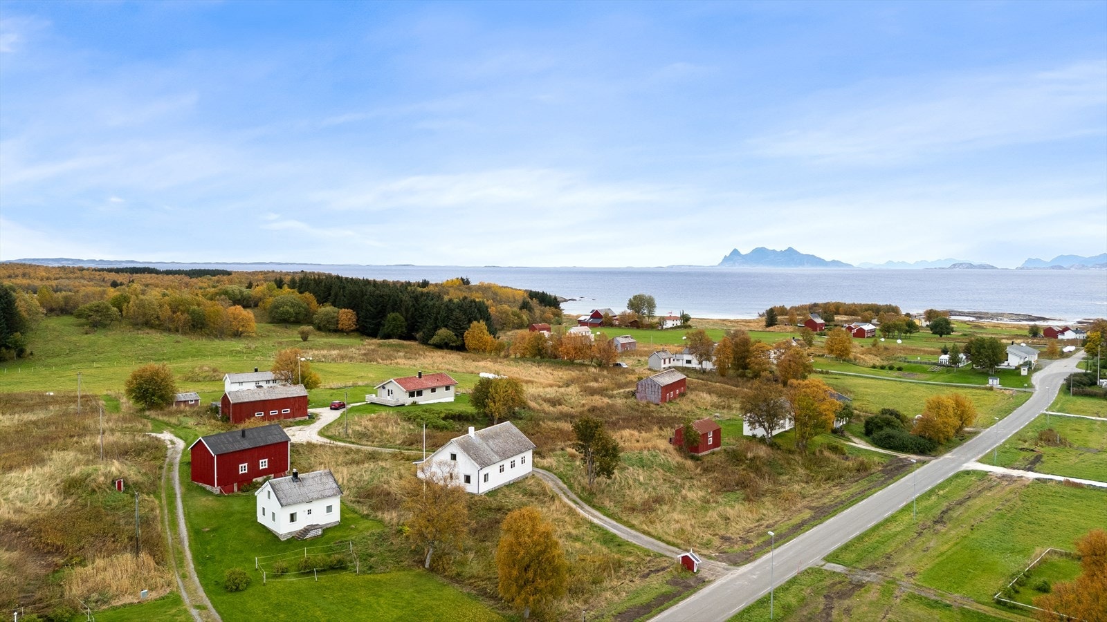 Velkommen til Elias Blix' vei 19 - Et sjarmerende bedehus i flotte naturomgivelser. Galleribilde