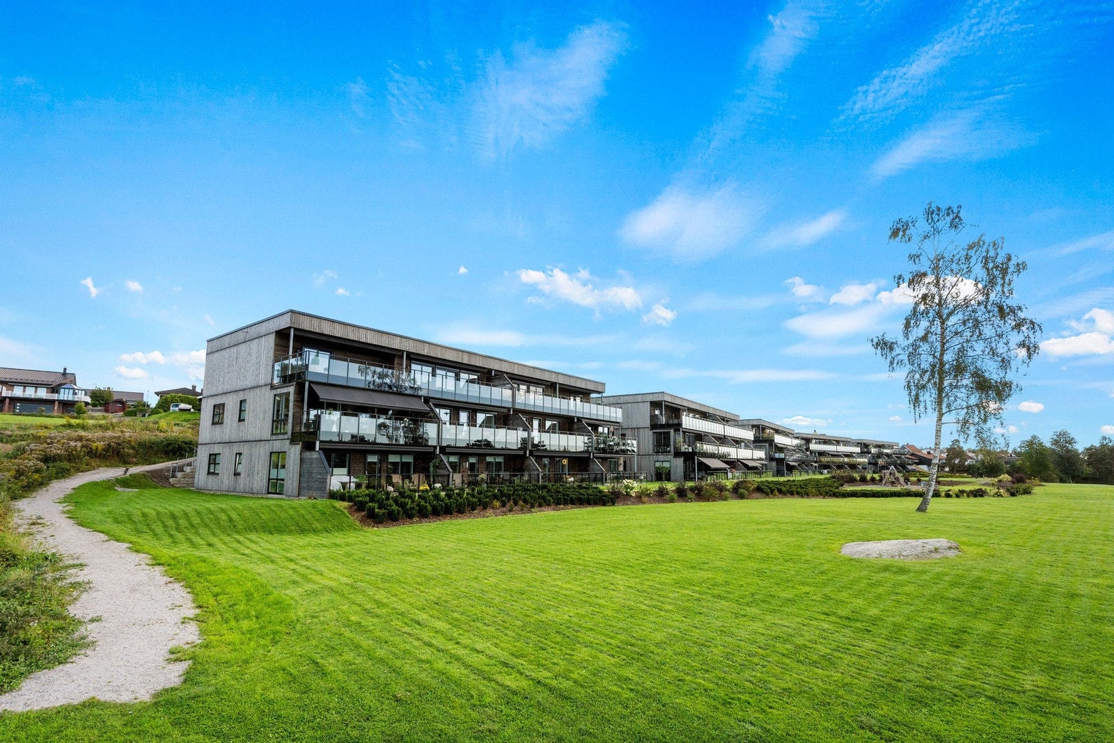 Beliggenheten sikrer rikelig med sol om ettermiddagen og kvelden. Galleribilde