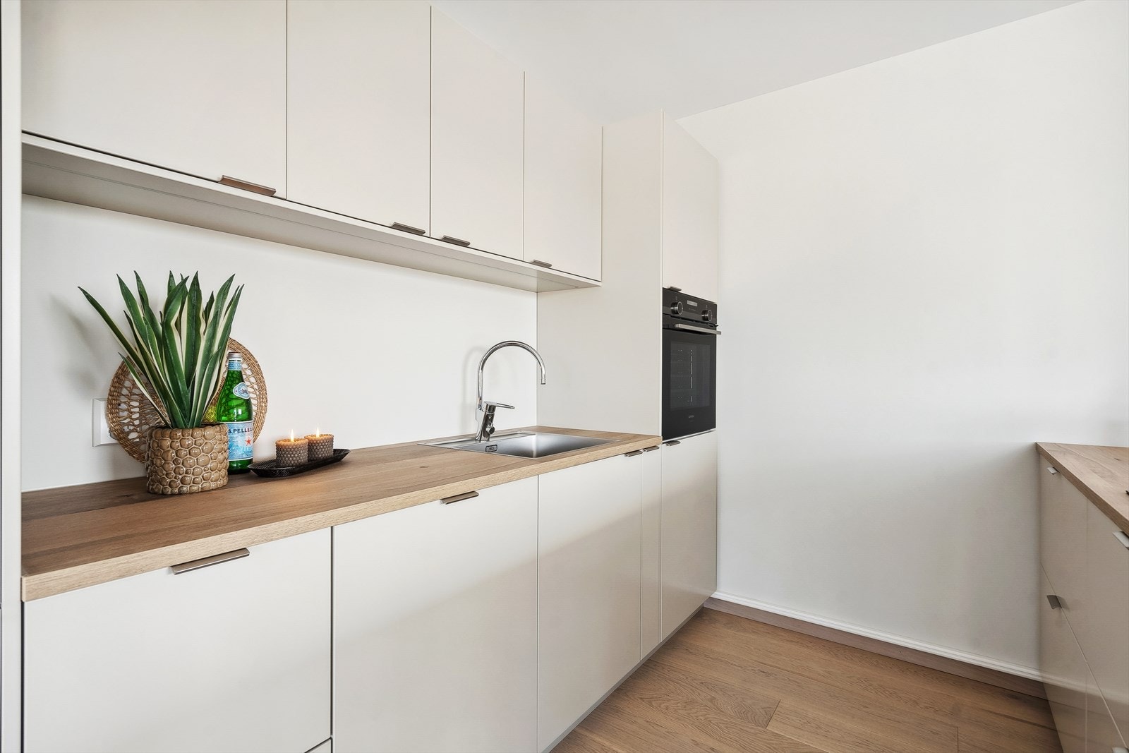 Delikate materialvalg og lettstelt løsning. Galleribilde