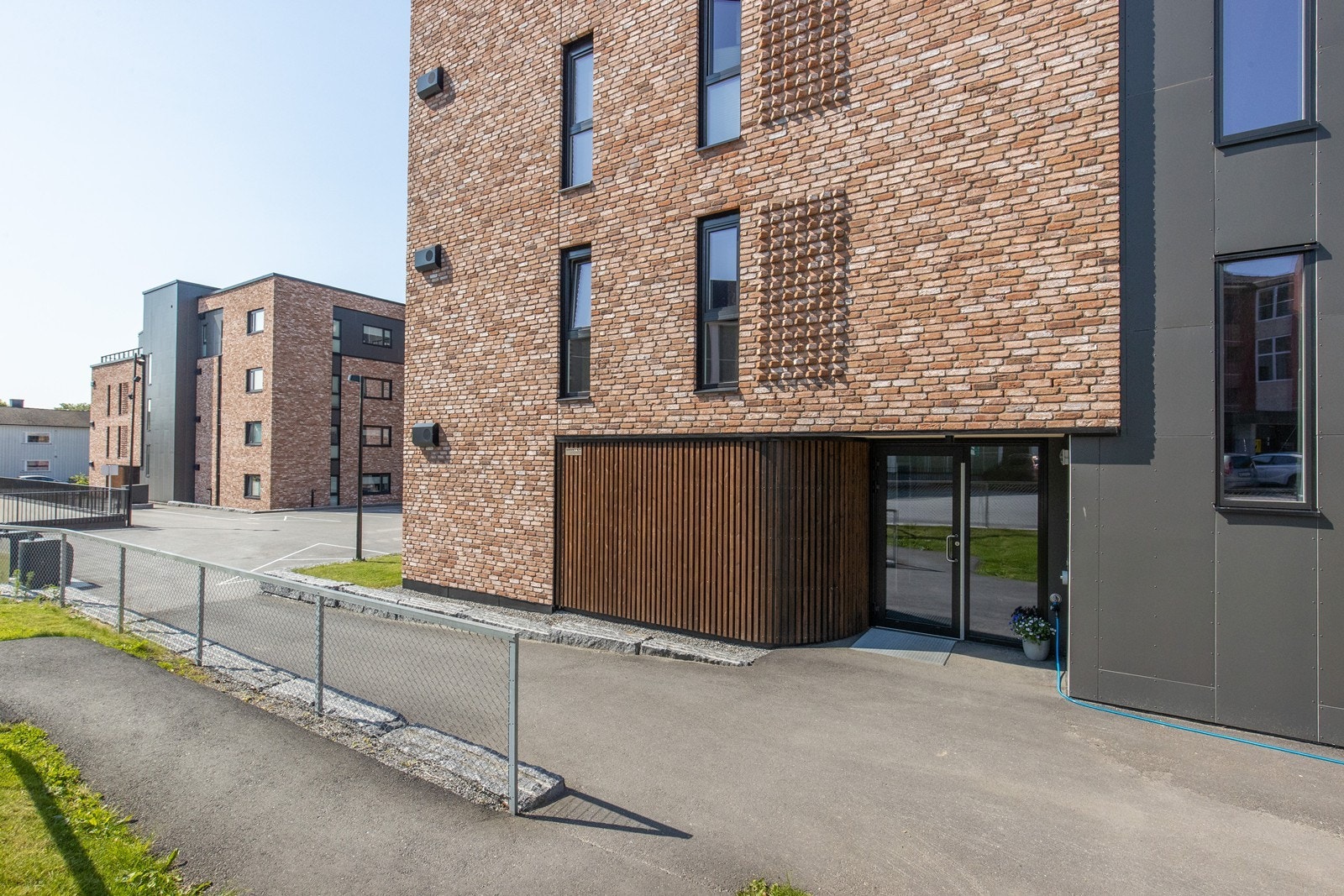 Inngangsparti. Galleribilde