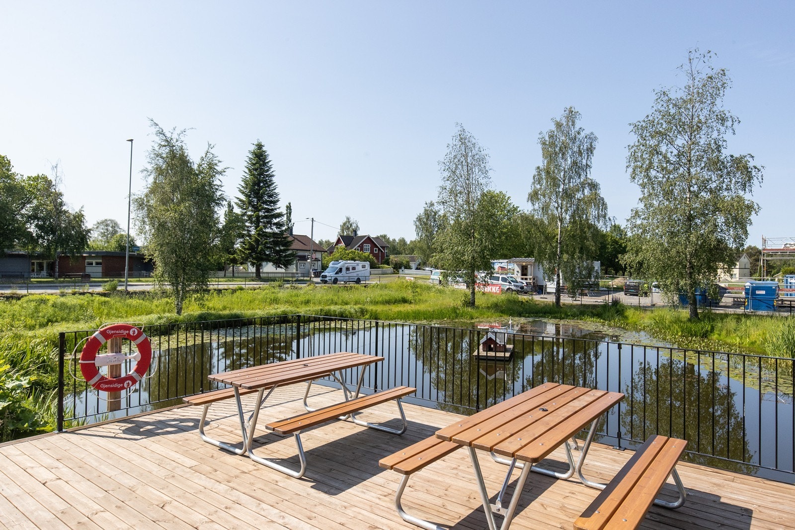 Meget pent område med dam. Galleribilde