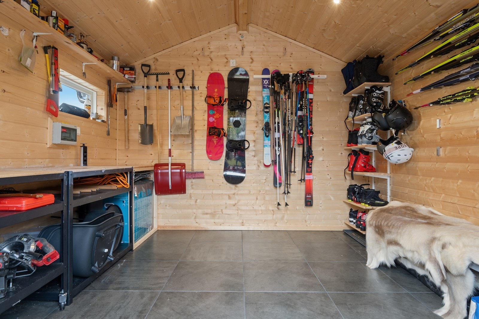 Frittstående bod med gulvvarme. Galleribilde