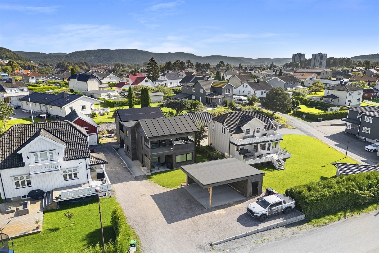 Eiendommen har en attraktiv og barnevennlig beliggenhet på Vessia i Porsgrunn Galleribilde