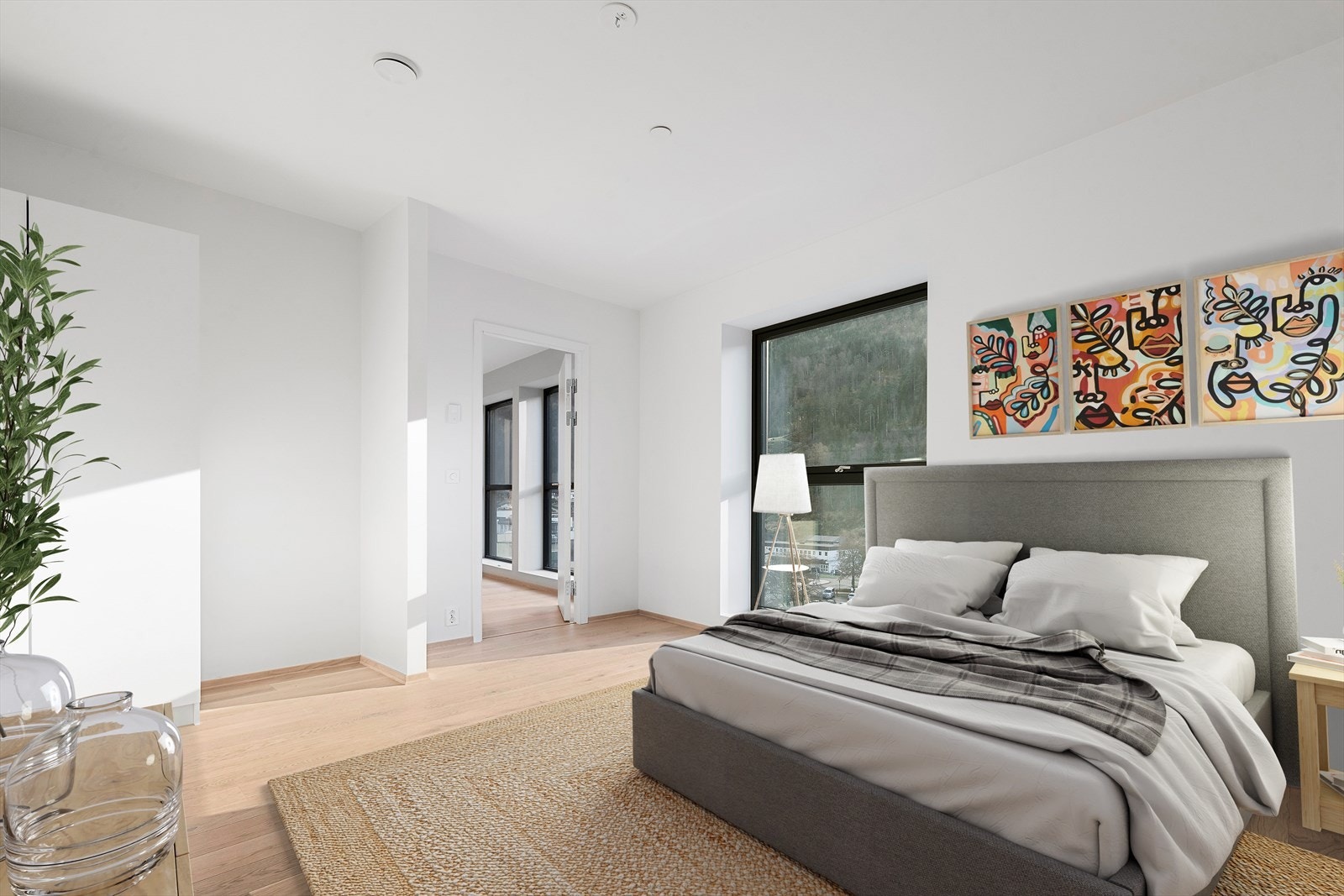 Stort soverom med plass til skyvedørsgarderobe Galleribilde