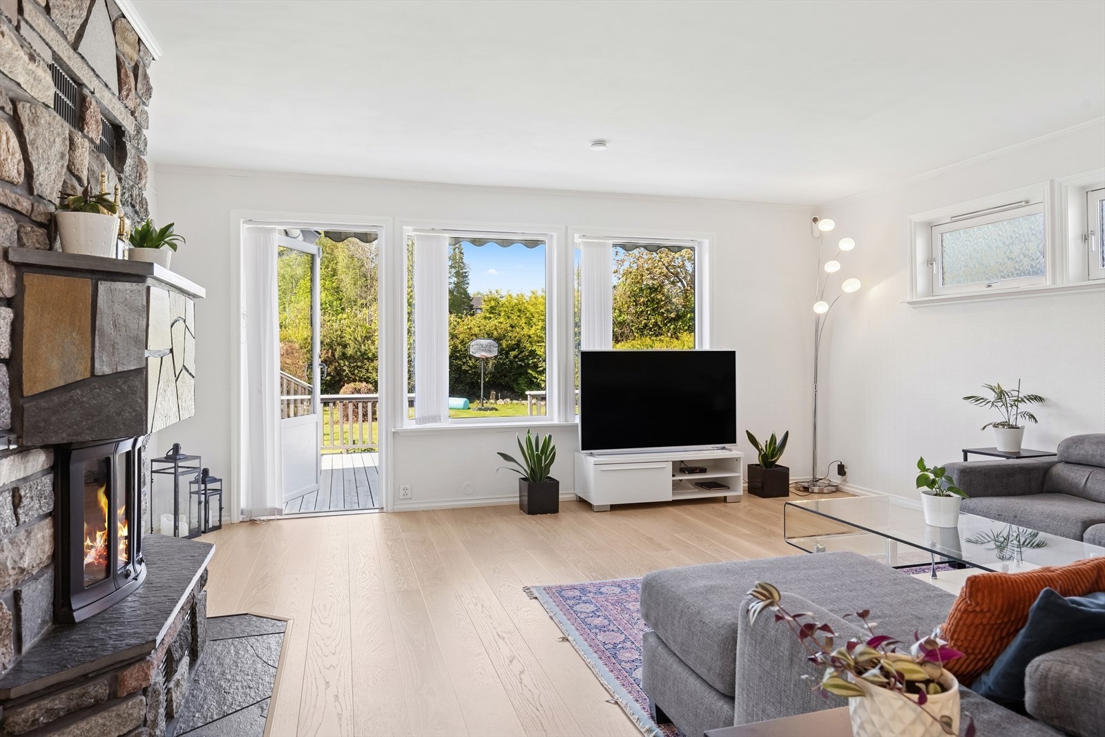 Hyggelig utsyn til hagen. Ingen innsyn. Galleribilde