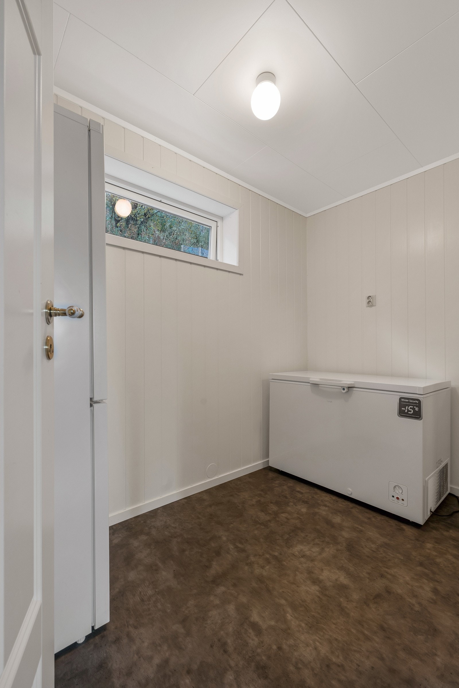 Du har i tillegg godt med bodplass i deler av 1. etasje Galleribilde