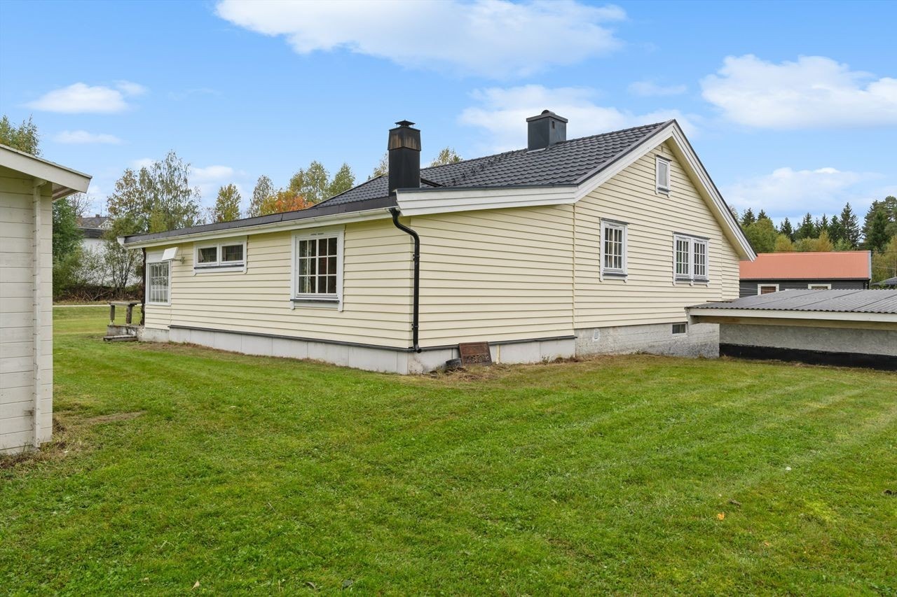 Boligen er oppført i 1959 og tilbygget i 1974. Galleribilde