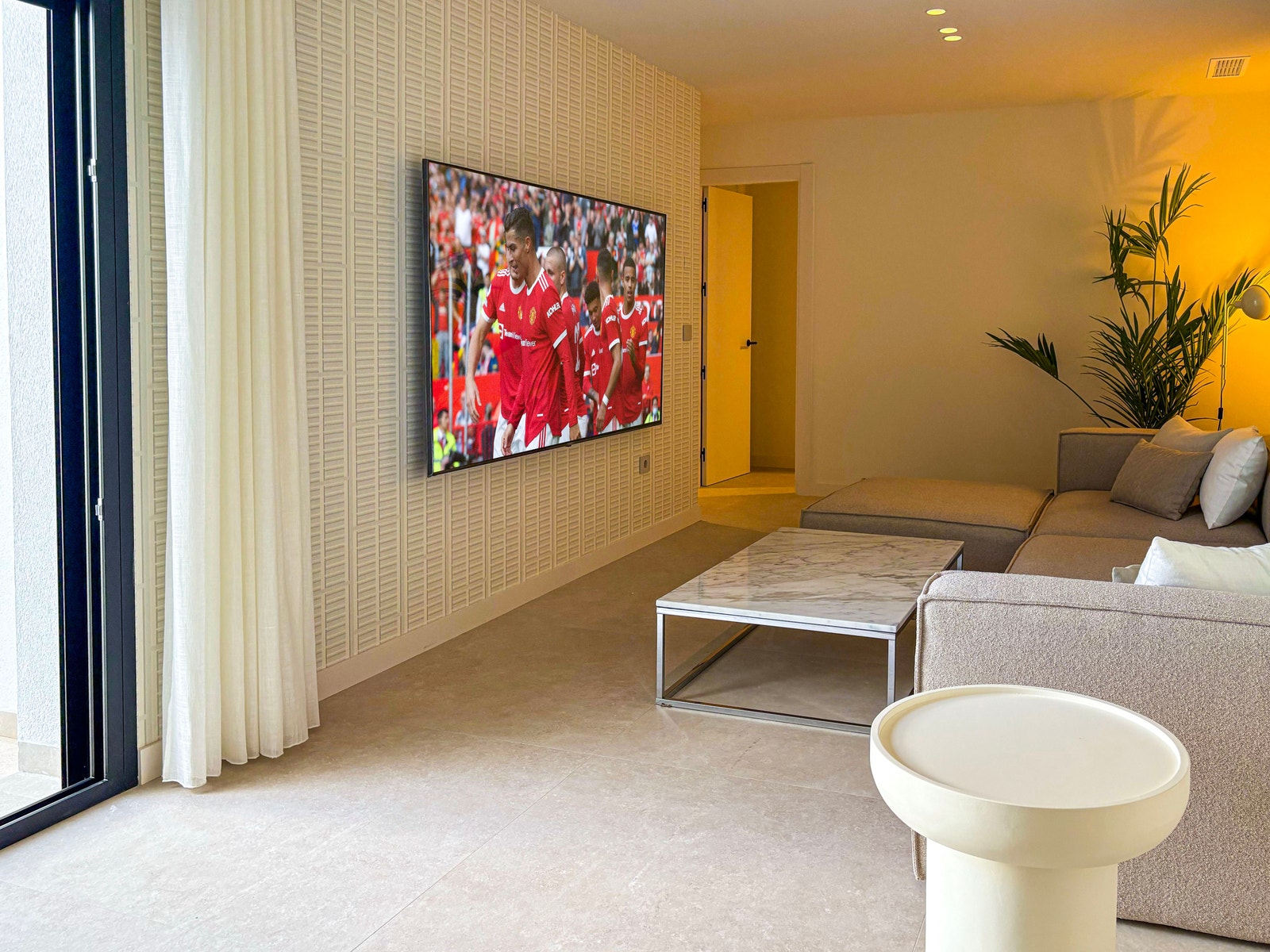 Stue 2/soverom Galleribilde