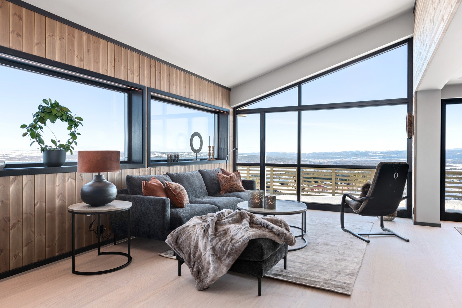 Guriset Høyfjellshotellet bygges nå om til leiligheter. Galleribilde