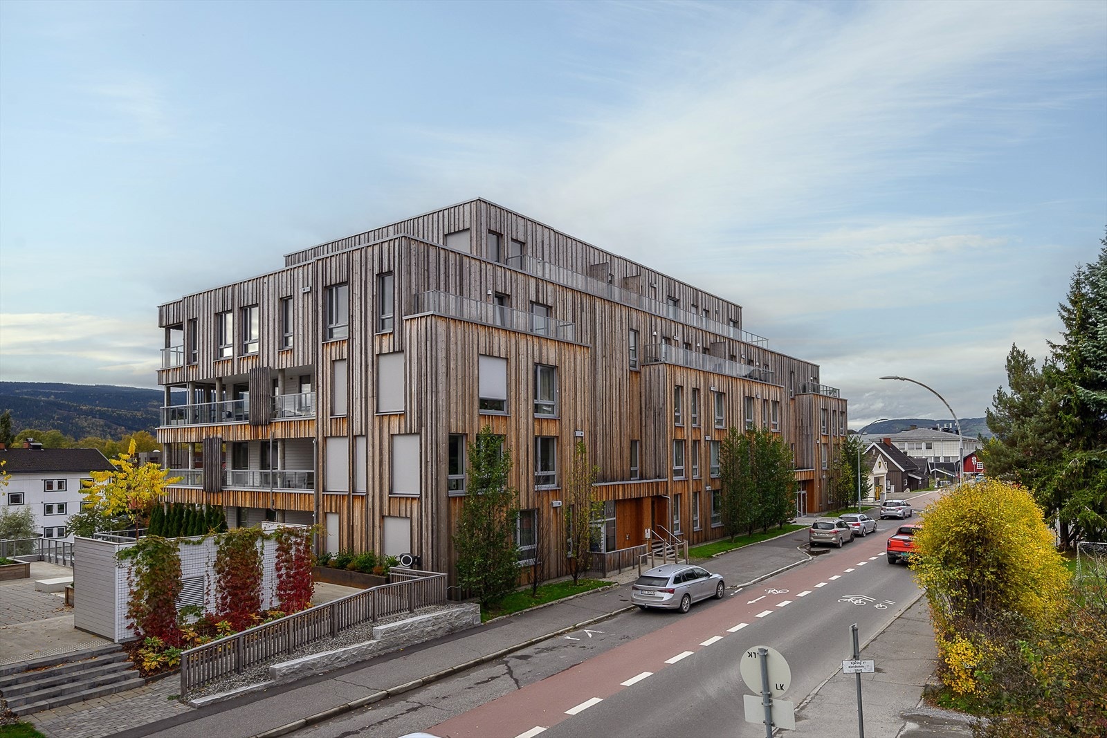 En moderne 3-roms i 4.Etasje. Bygget har heis. Galleribilde