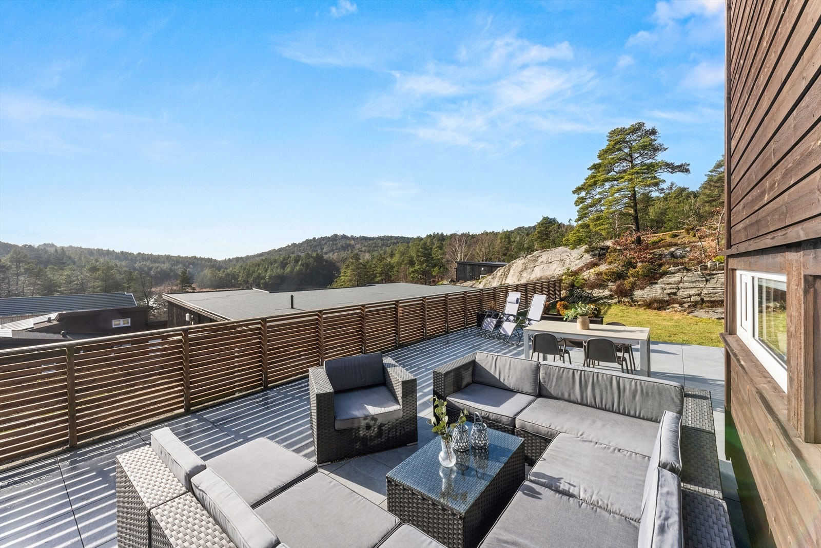 Her har man plass til flere sittegrupper og soner. Galleribilde