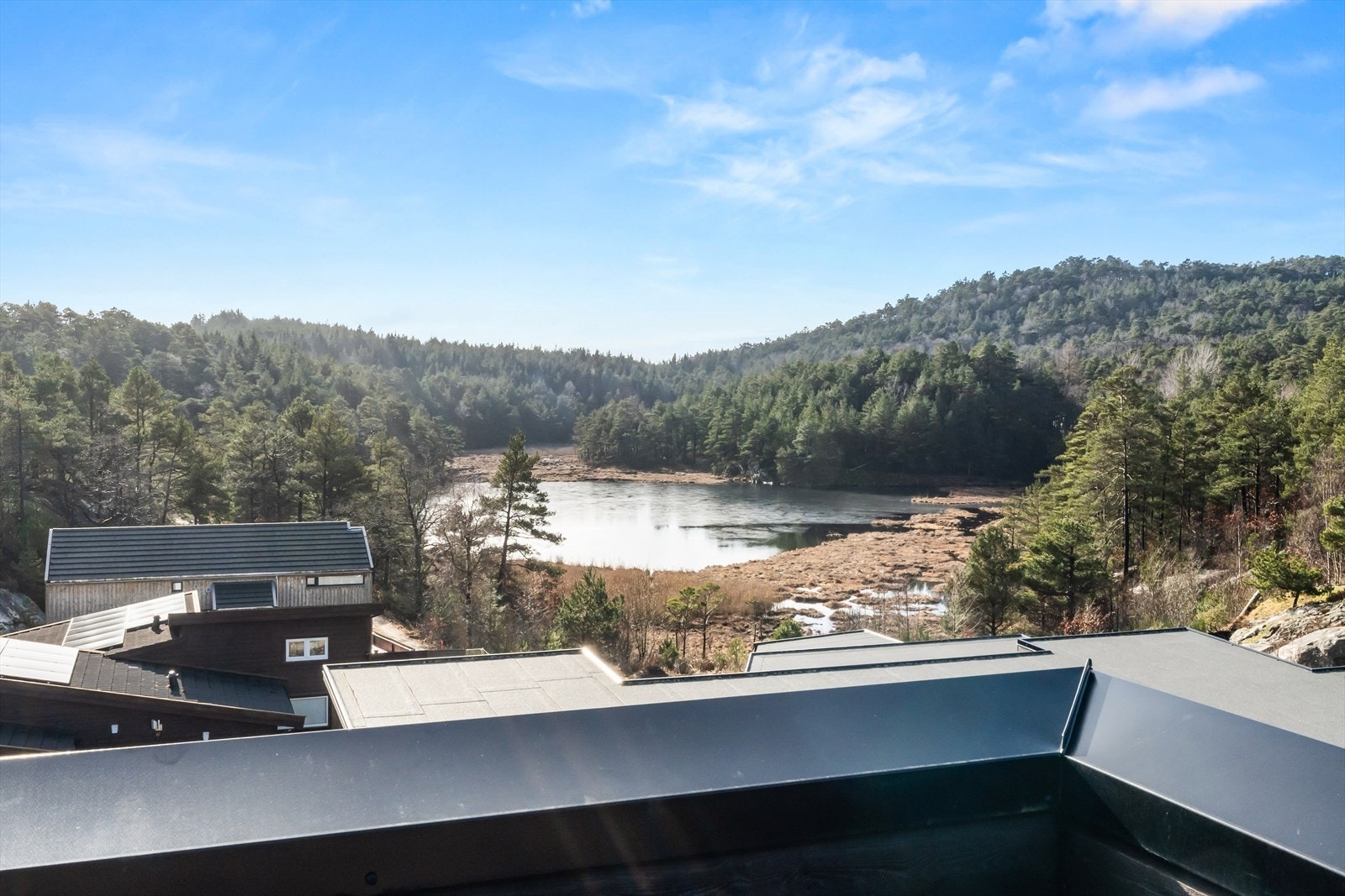 Flott utsikt fra takterrassen. Galleribilde