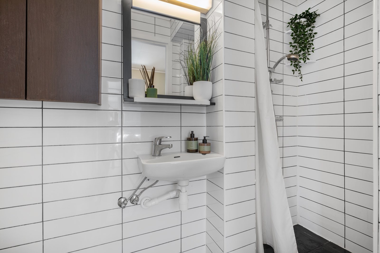 - Badet måler 2,6m² - Galleribilde