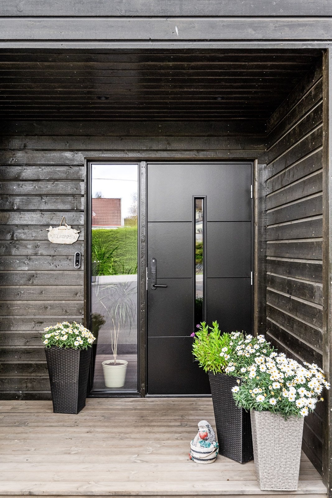 Praktisk med kodelås montert på ytterdøren. Galleribilde